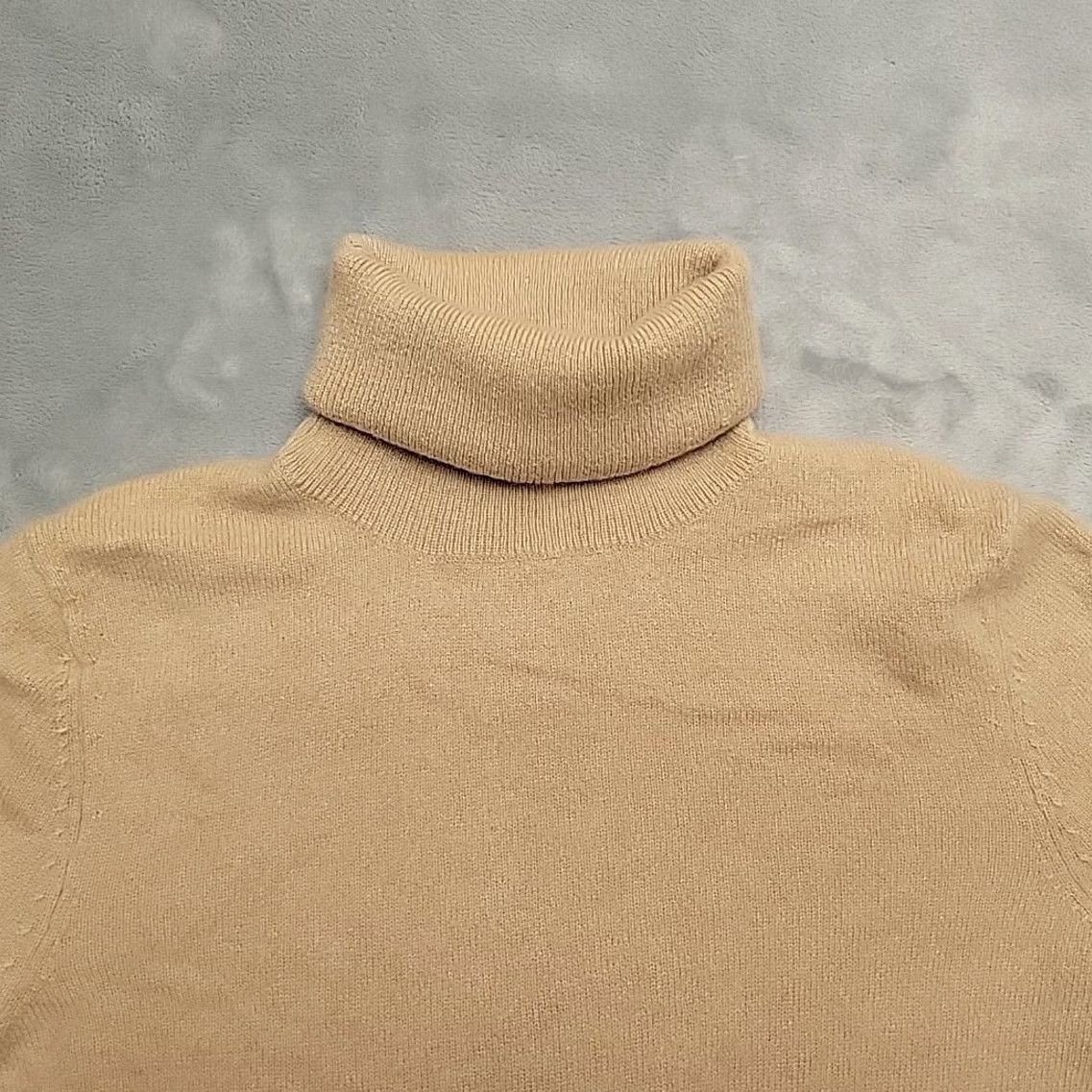 Vintage Alex Marie Turtleneck Sweater Womens Medium Tan Beige Cashmere Knit Luxury Soft Size M / US 6-8 / IT 42-44 - 3 Thumbnail