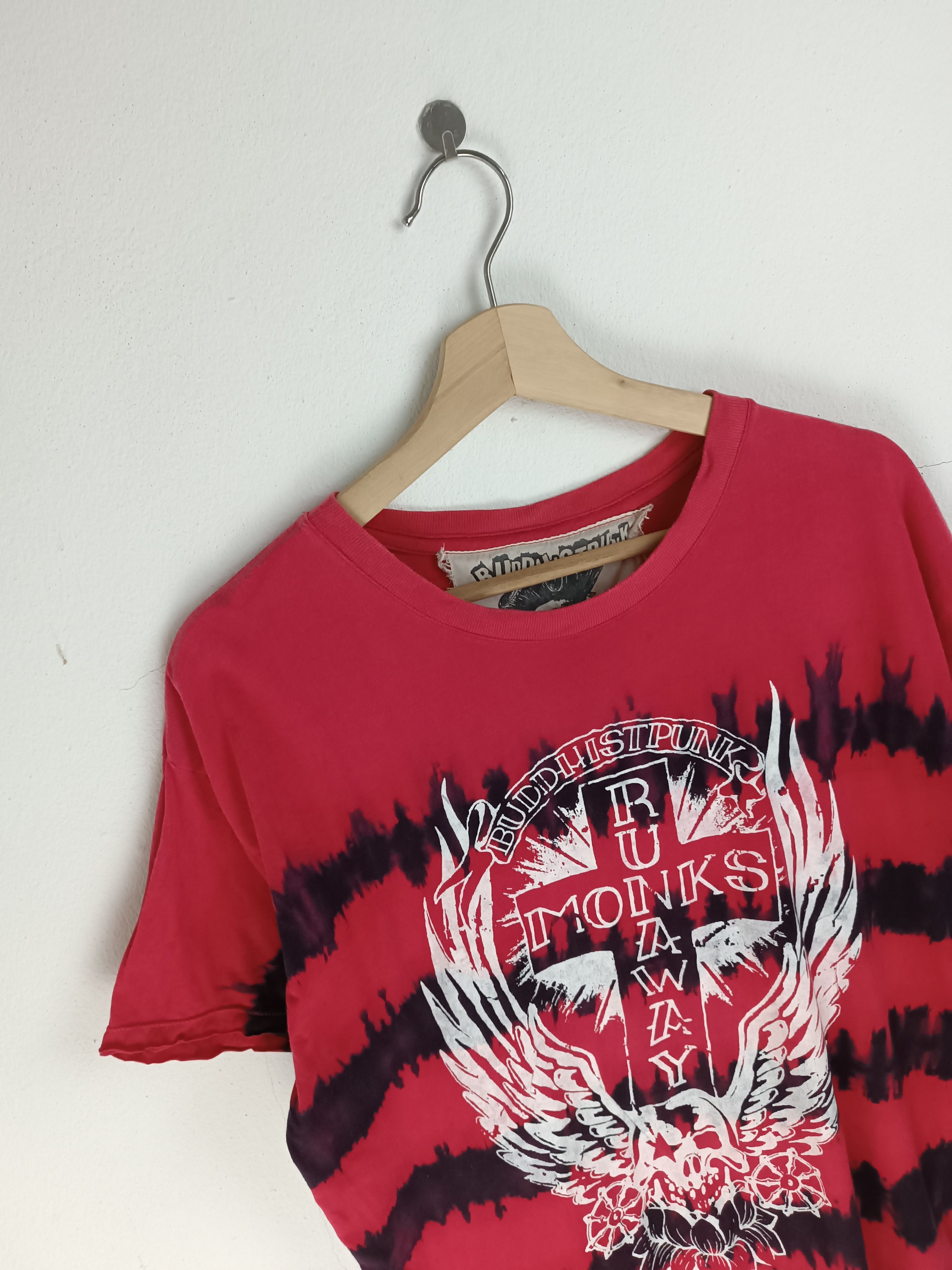 Vintage VINTAGE BUDDHIST PUNK RUNAWAY MONKS VERY RARE TEE Size US L / EU 52-54 / 3 - 8 Thumbnail