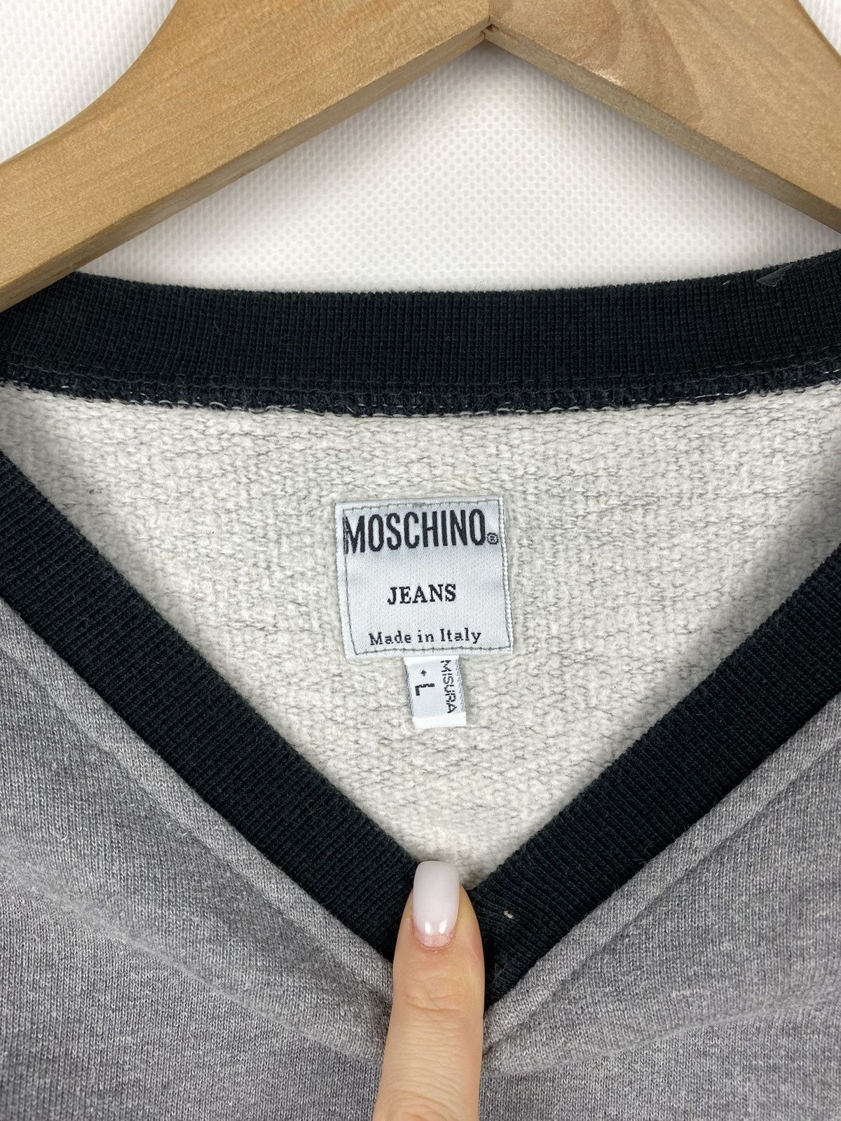 Moschino Moschino Jeans vintage men’s sweatshirt pullover size L Size US L / EU 52-54 / 3 - 9 Thumbnail
