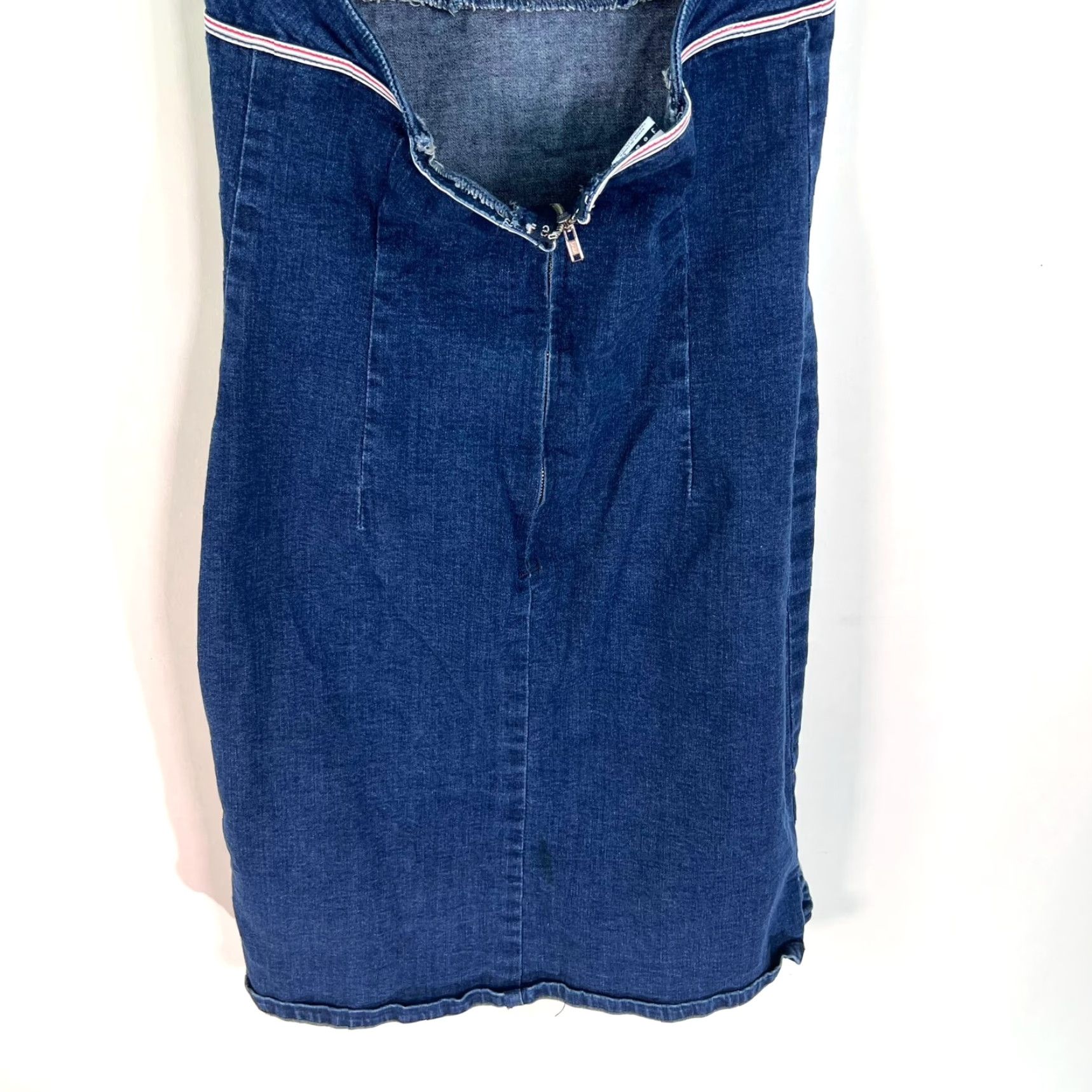 Tommy Hilfiger VINTAGE Tommy Hilfiger Denim Sleeveless Casual Dress Women JR Size L Blue Cotton Size L / US 10 / IT 46 - 7 Thumbnail