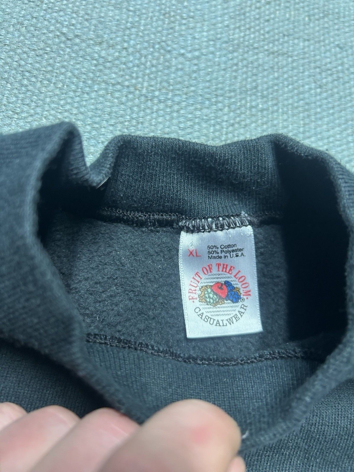 Vintage Vintage 90s crewneck sweatshirt blank fruit of the loom XL Size US XL / EU 56 / 4 - 4 Thumbnail