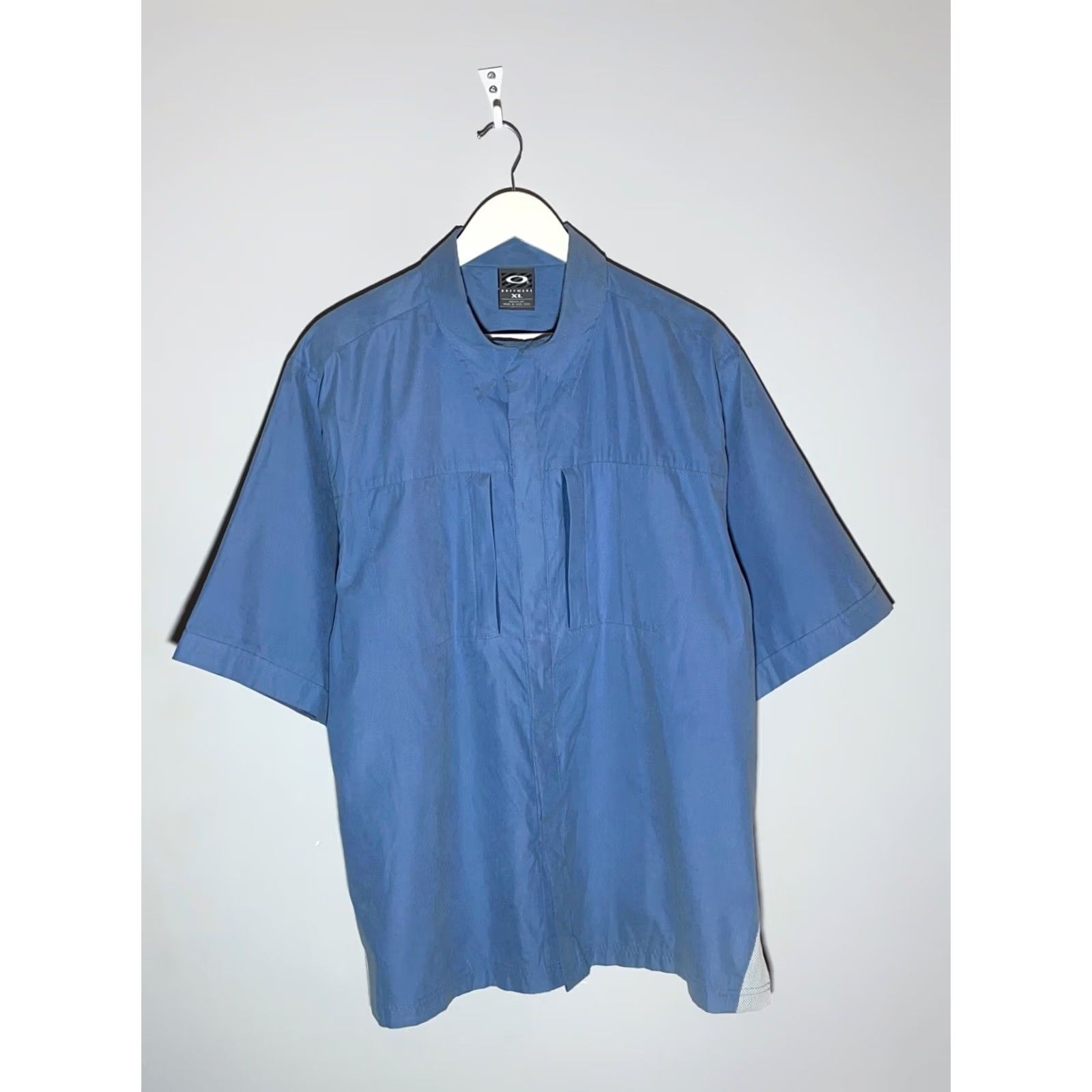 Oakley Oakley Men’s Blue T-Shirt Shirt XL Short Sleeve Button Logo Zipper 90s Vintage Streetwear Size US XL / EU 56 / 4 - 2 Thumbnail