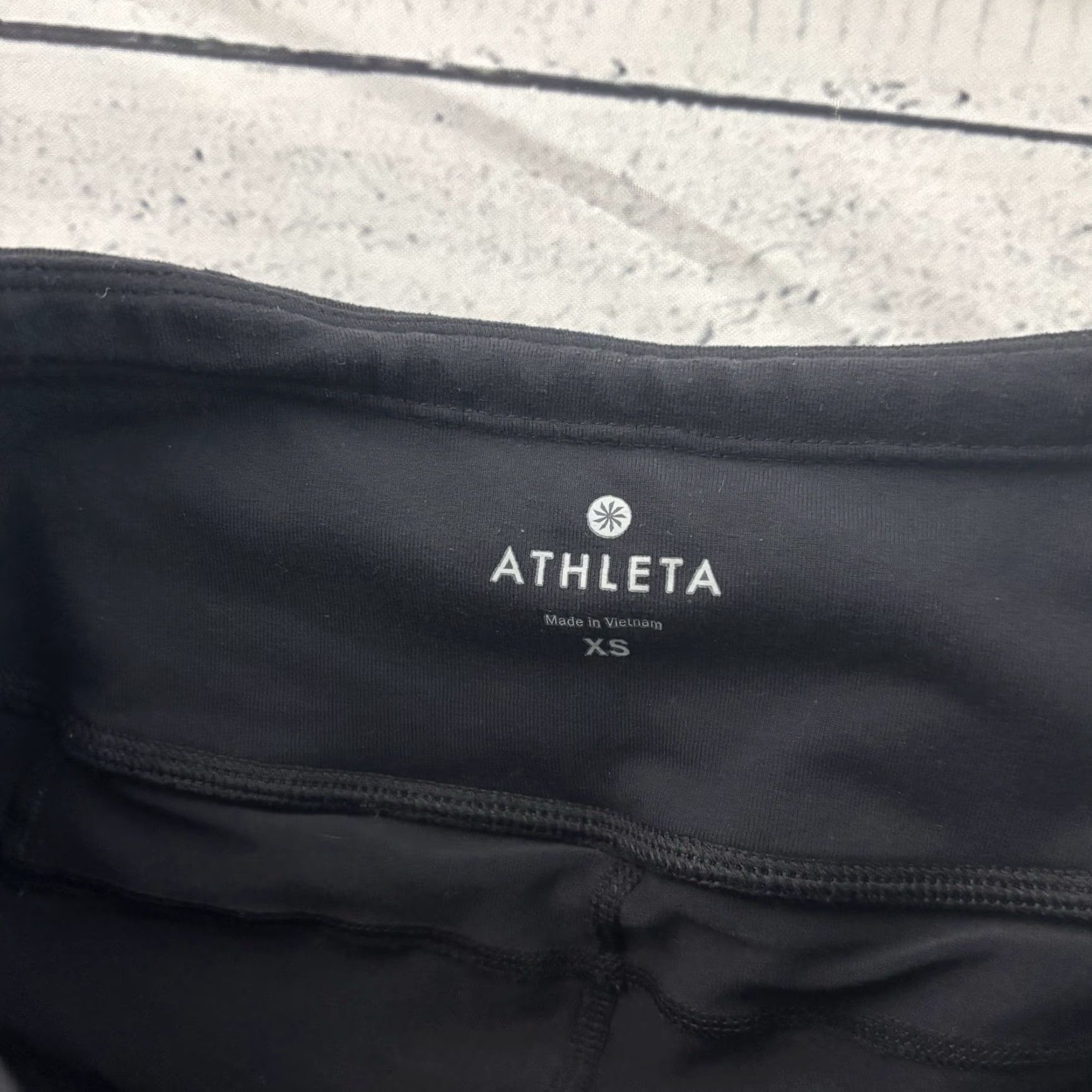Athleta Athleta Leggings Flare Leg Power Kick Yoga Pants Women's XS Black Size 26" / US 2 / IT 38 - 4 Thumbnail
