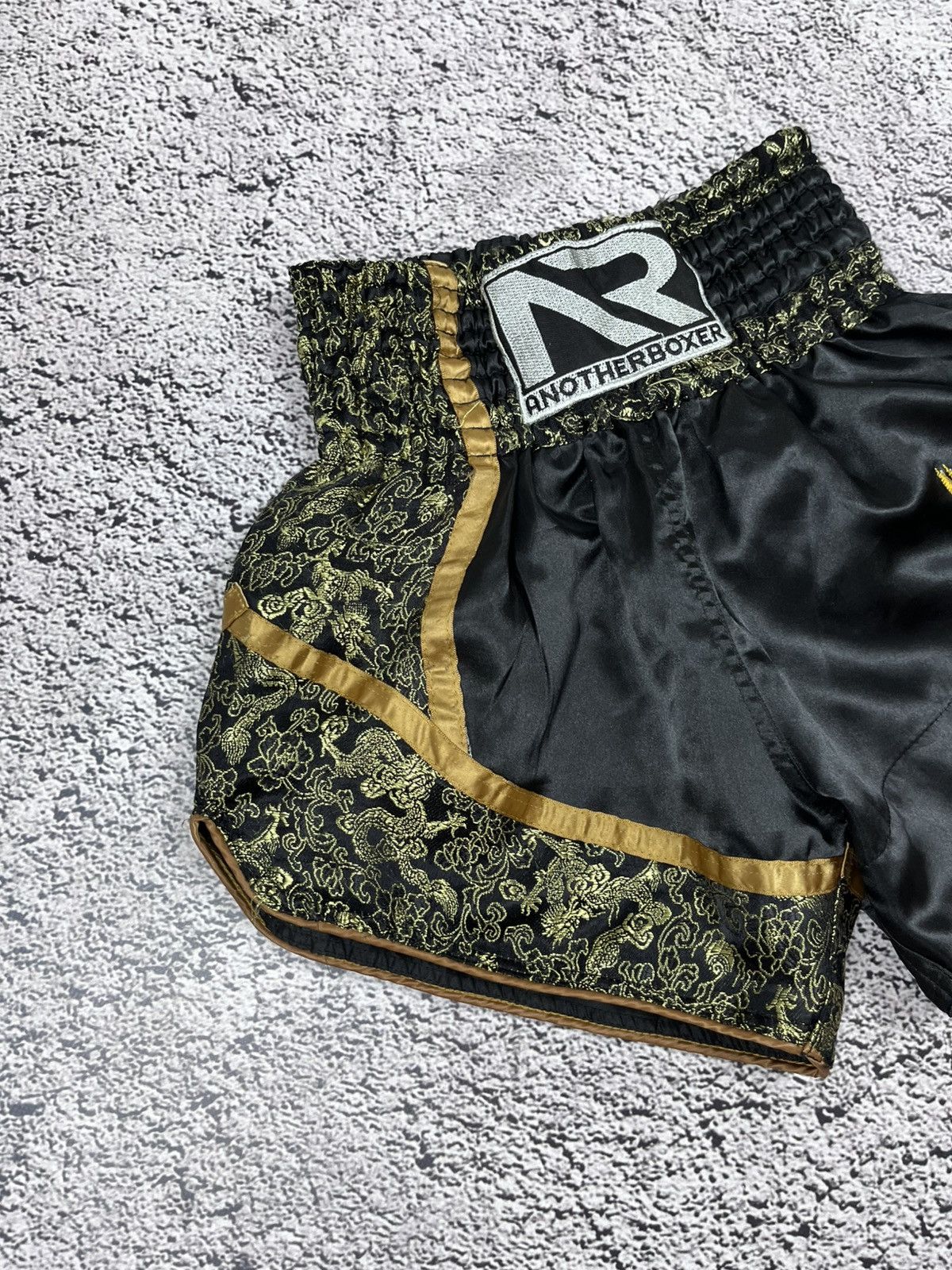 Japanese Brand VTG Muai Thai Kickboxing Fighter Shorts size M Size 28" / US 6 / IT 42 - 2 Thumbnail