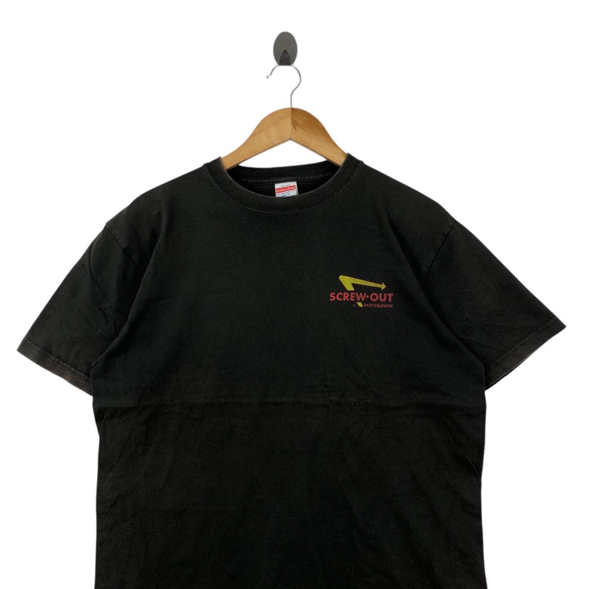 Vintage Screw-Out Skate & Snow T Shirt Size L Size US L / EU 52-54 / 3 - 2 Thumbnail