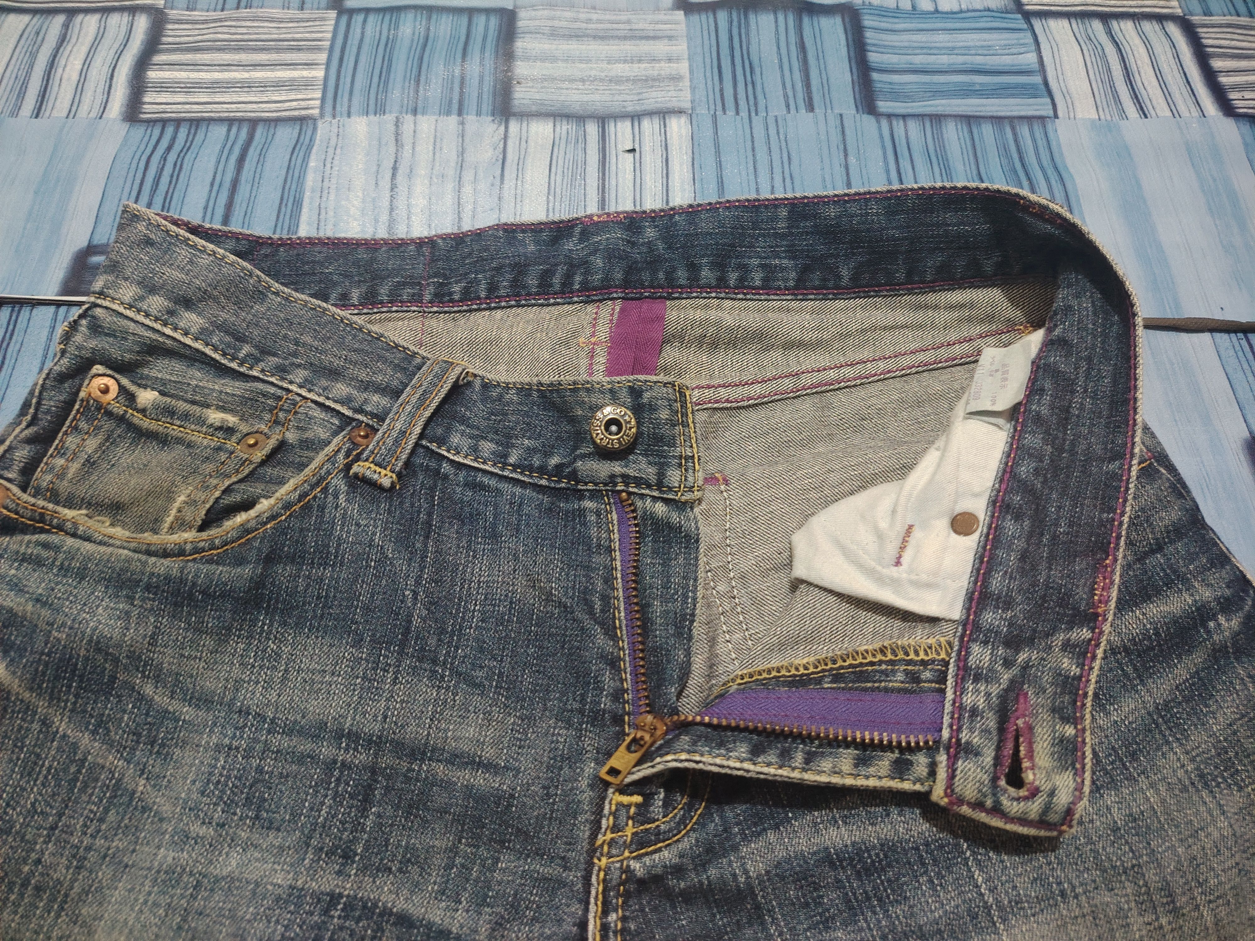 Levi's Vtg Levis 502 purple stitch Button V11 Size US 30 / EU 46 - 9 Thumbnail