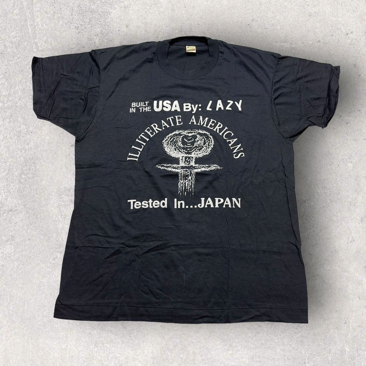 Vintage Vintage Nuclear Bomb tee Size US XL / EU 56 / 4 - 1 Thumbnail