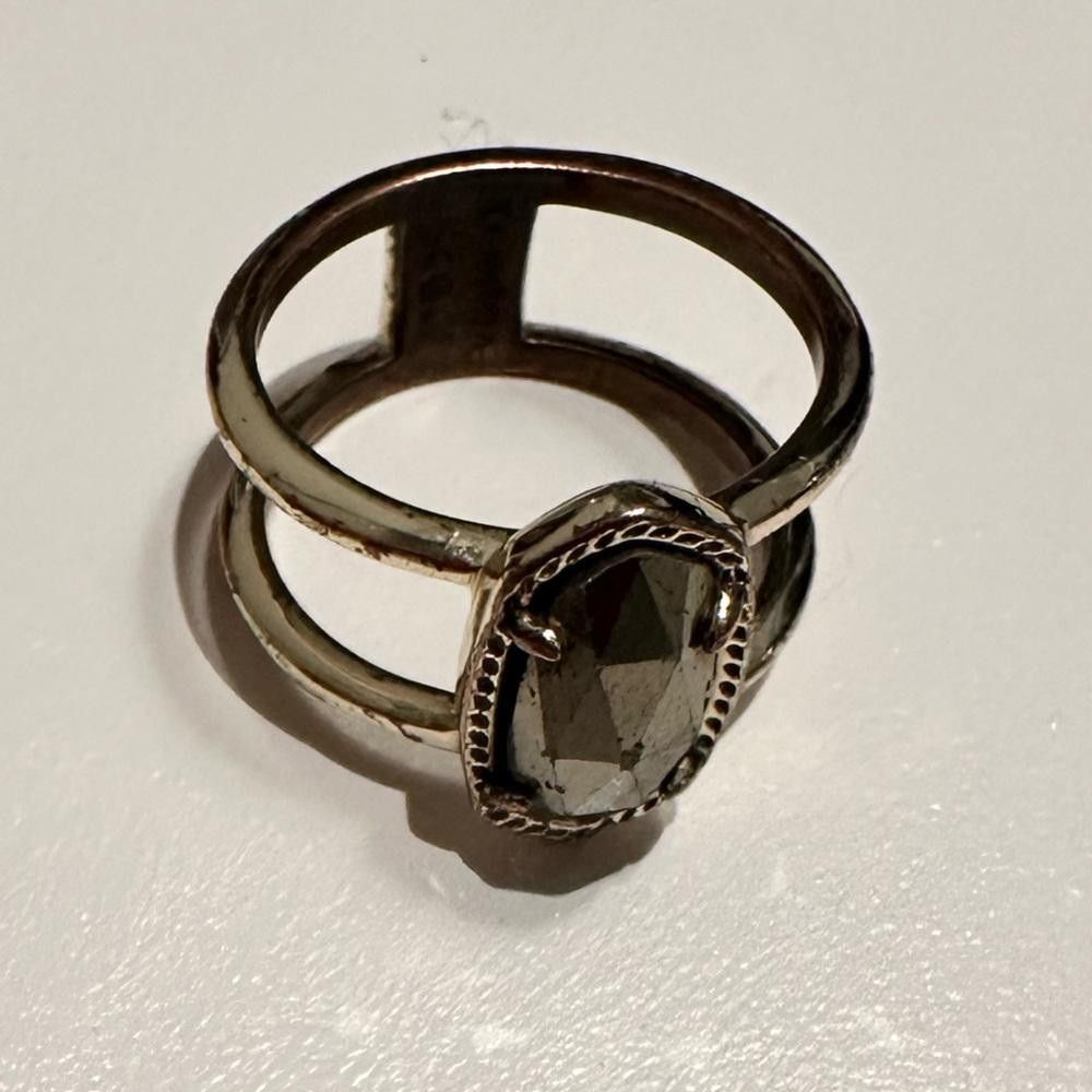 Designer Kendra Scott Elyse Gold Ring in Gold Pyrite Size 9 Size ONE SIZE - 4 Thumbnail