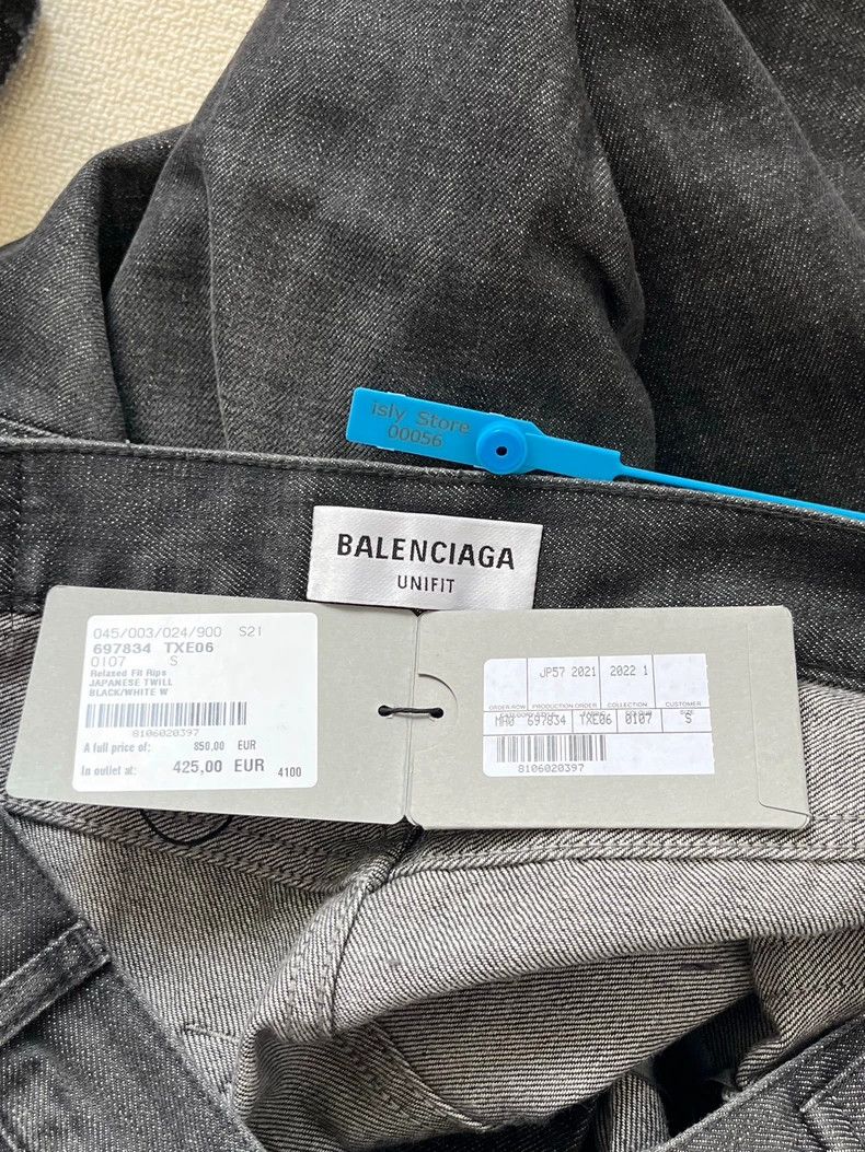 Balenciaga Balenciaga size S Red Carpet Show Tear Effect Old Fit Jeans Size US 27 - 4 Thumbnail