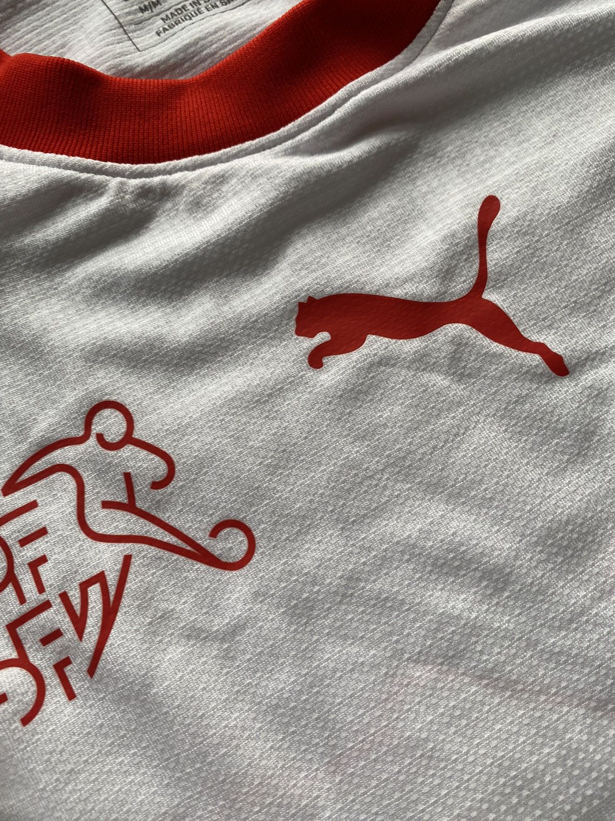 Puma Puma Switzerland Team 2018/19 #16 WUEST Away Soccer Jersey Size US M / EU 48-50 / 2 - 10 Thumbnail