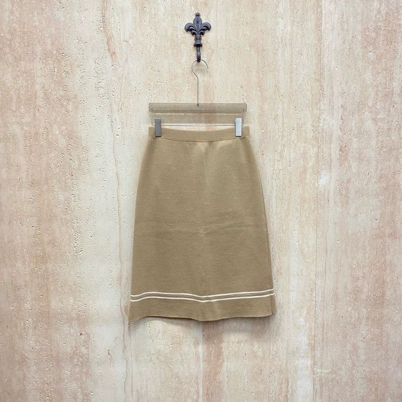 Gucci Gucci Popular khaki horse buckle skirt 2505-Nextarrow Size 42" / US 20 - 2 Thumbnail
