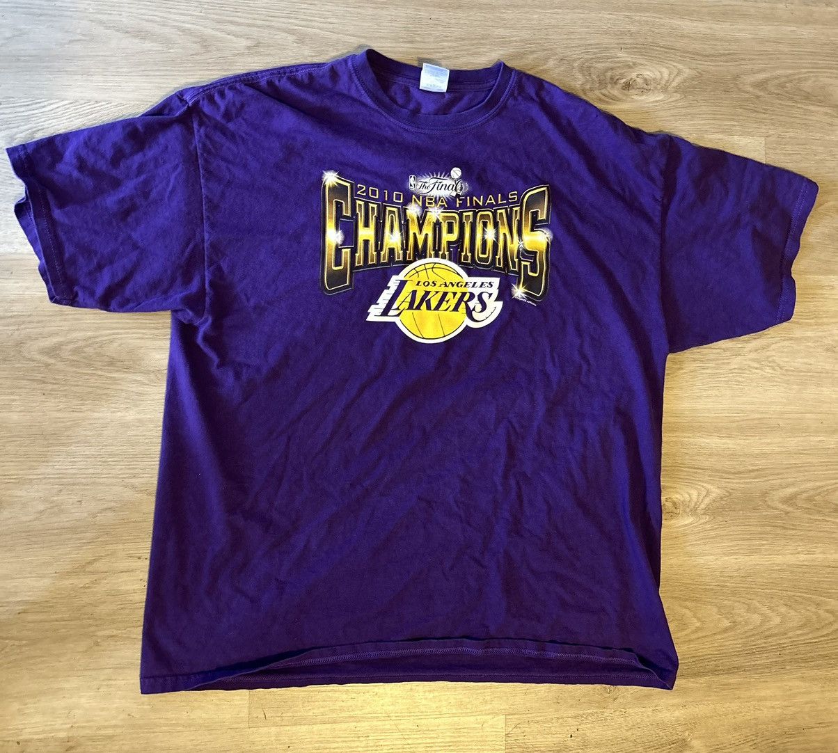 NBA × Vintage Vintage Los Angeles Lakers Championship Tee Size US XXL / EU 58 / 5 - 2 Thumbnail