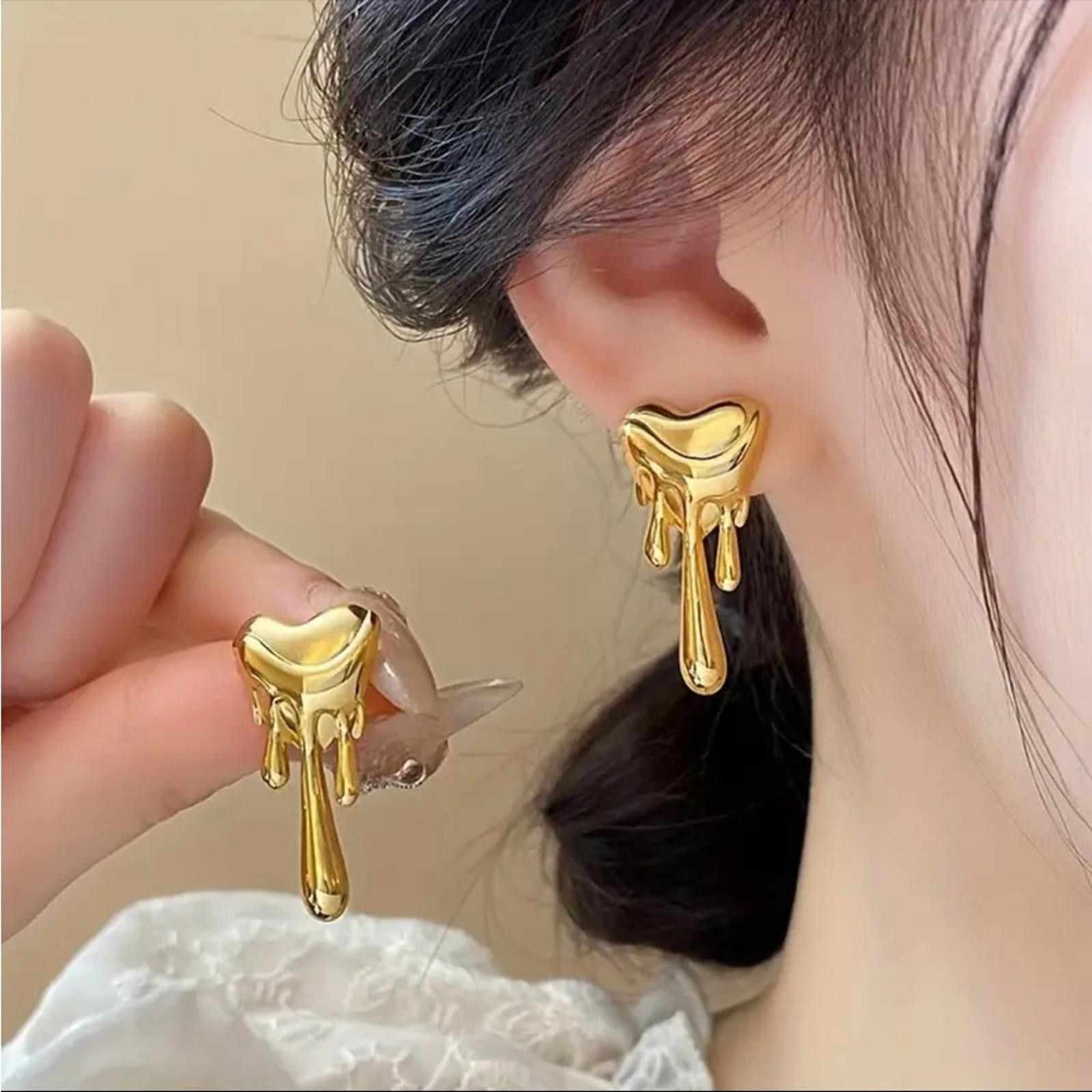 Designer Gold Plated Dripping Heart Earrings Size ONE SIZE - 1 Thumbnail