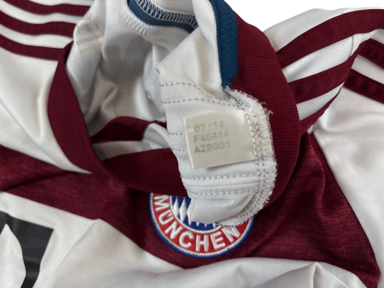 Adidas Jersey Bayern Munich FC 2014/15 Away Vintage Size US S / EU 44-46 / 1 - 4 Thumbnail