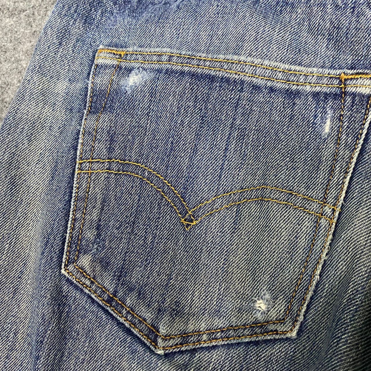 Levi's Vintage Levis 501 Distressed Denim Kurt Cobain Style Size US 34 / EU 50 - 12 Thumbnail