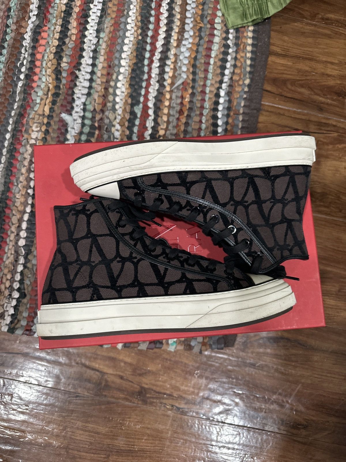 Valentino Totaloop High-Top Sneakers Size US 8 / EU 41 - 9 Thumbnail