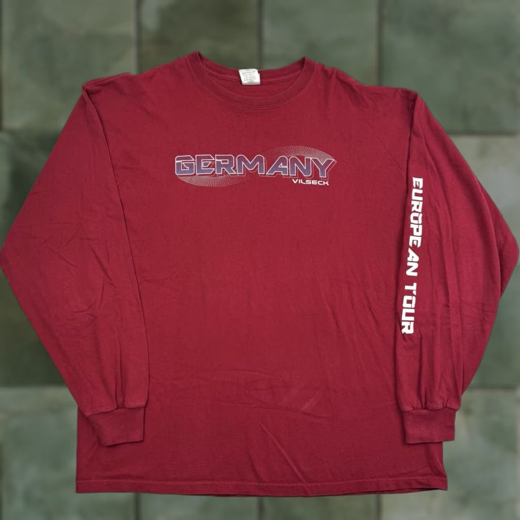 Soffe VINTAGE Vilseck Germany Long Sleeve Shirt Adult XL European Tour Soffe Crew Neck Red Men's XL 90s Y2K USA Theme Size US XL / EU 56 / 4 - 1 Thumbnail