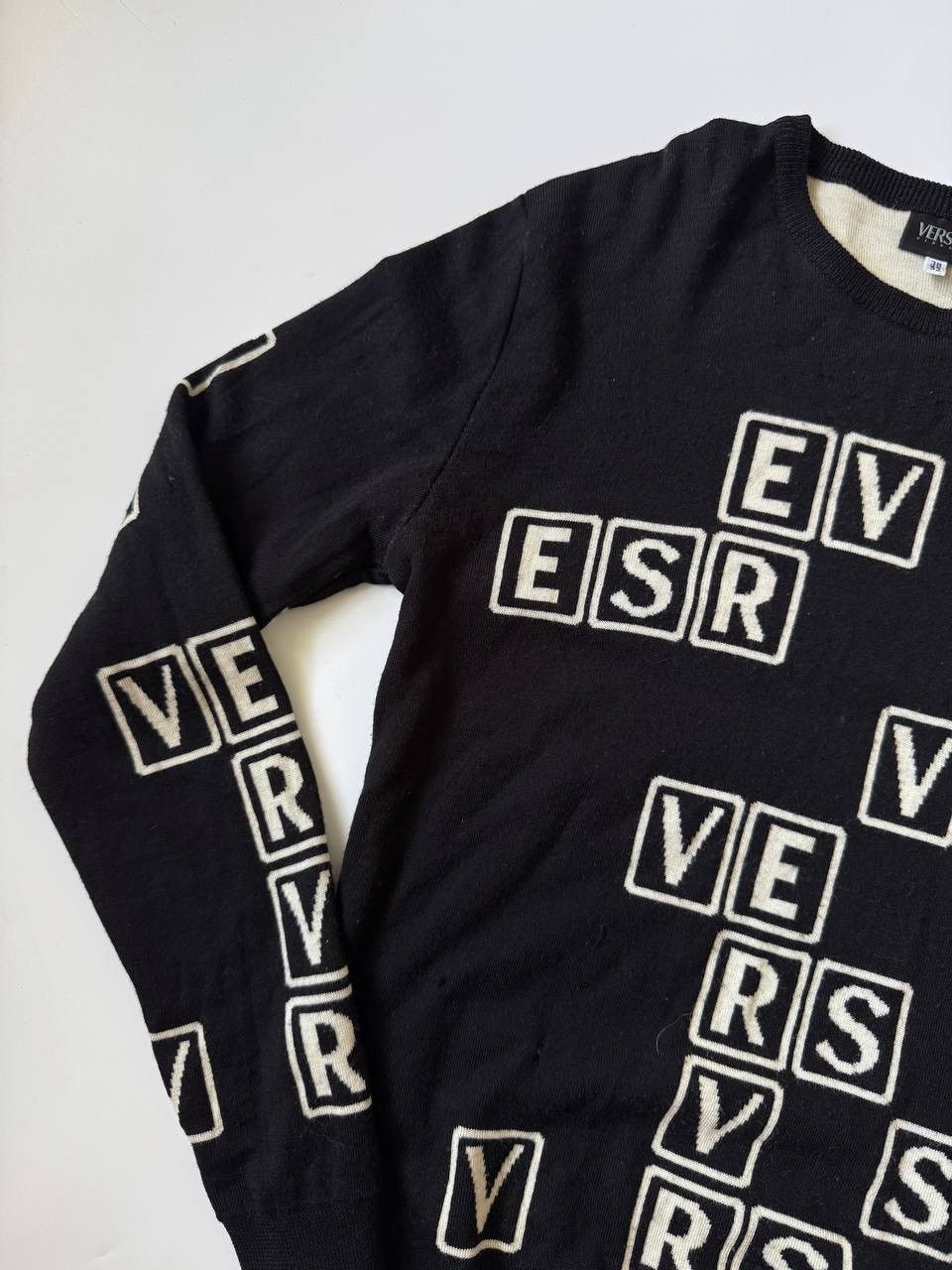 Versus Versace Vintage big logo sweater versace versus size S-M Size XS / US 0-2 / IT 36-38 - 2 Thumbnail