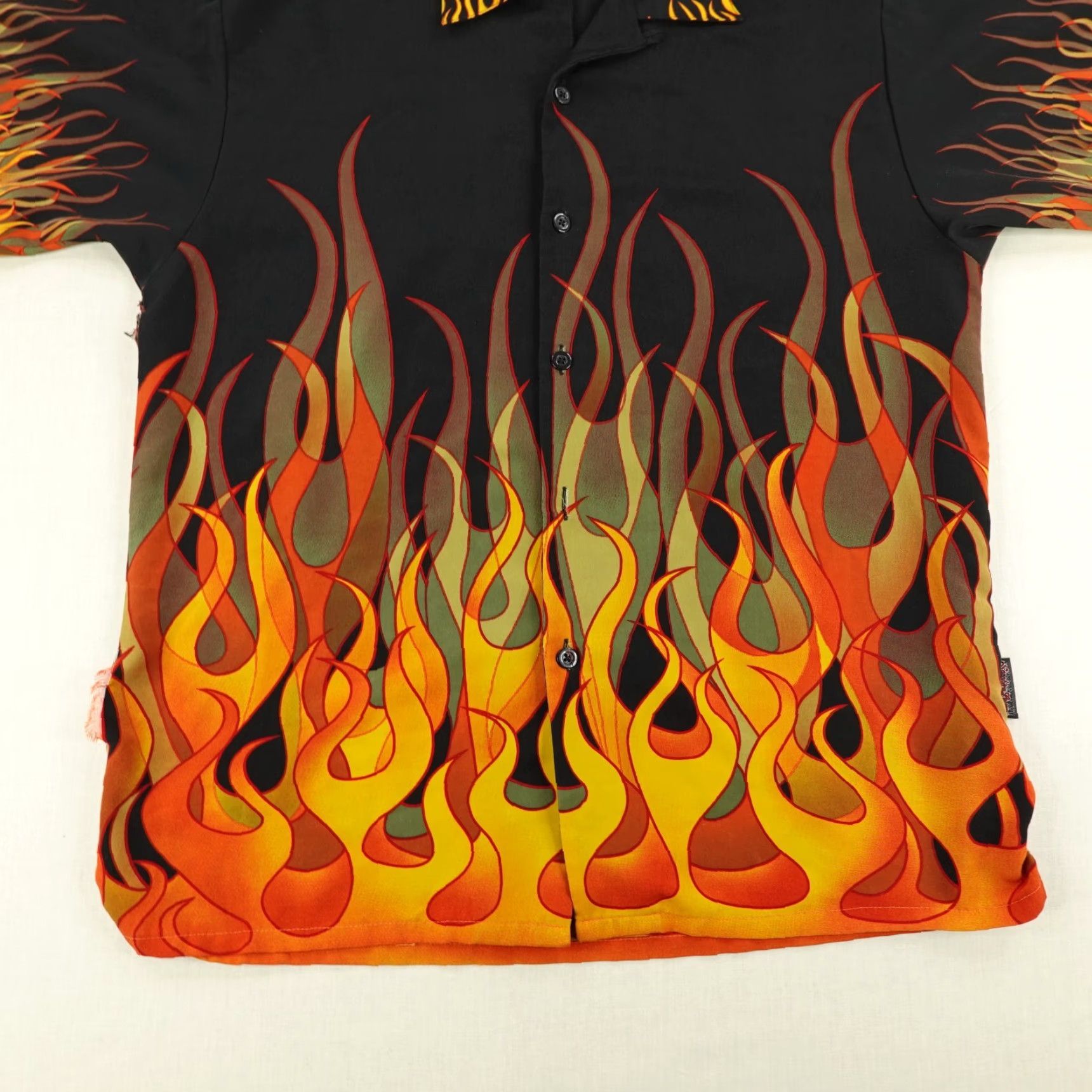 Vintage VINTAGE Sapphire Lounge Shirt Men M Orange Black Fire Flame Button Up Y2K Shirt Casual Mens 90s Decade Fire Theme Size US M / EU 48-50 / 2 - 3 Thumbnail