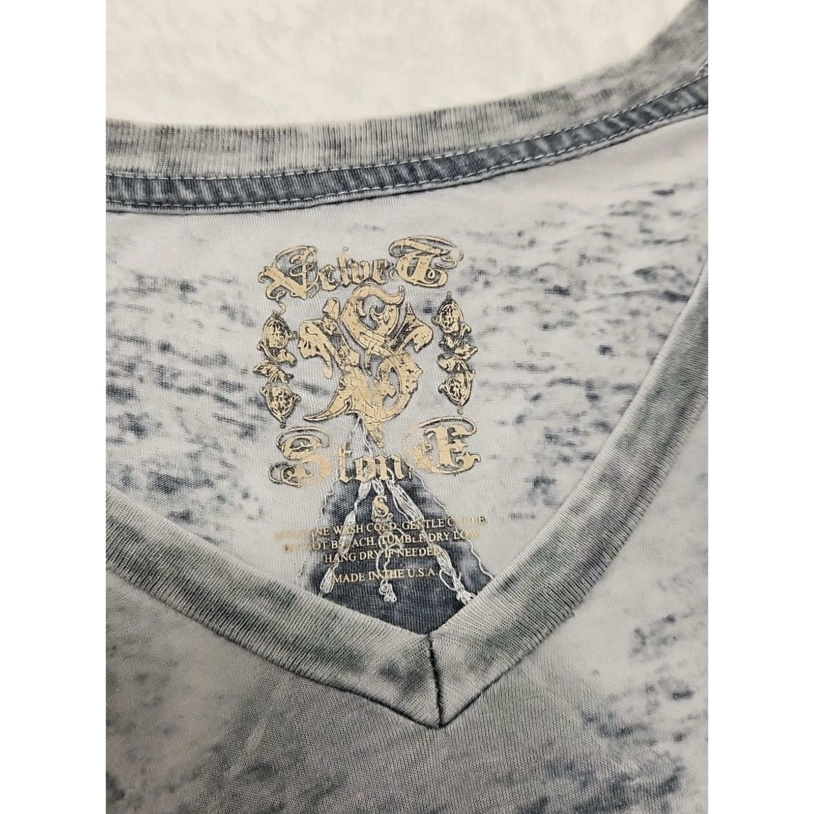 Velvet Rock & Roll Couture Velvet Stone Gray Rhinestone Graphic Tee Ladies Shirt Pullover S Gray Rhinestone USA Fleur de Lis Boomers? Size S / US 4 / IT 40 - 7 Thumbnail