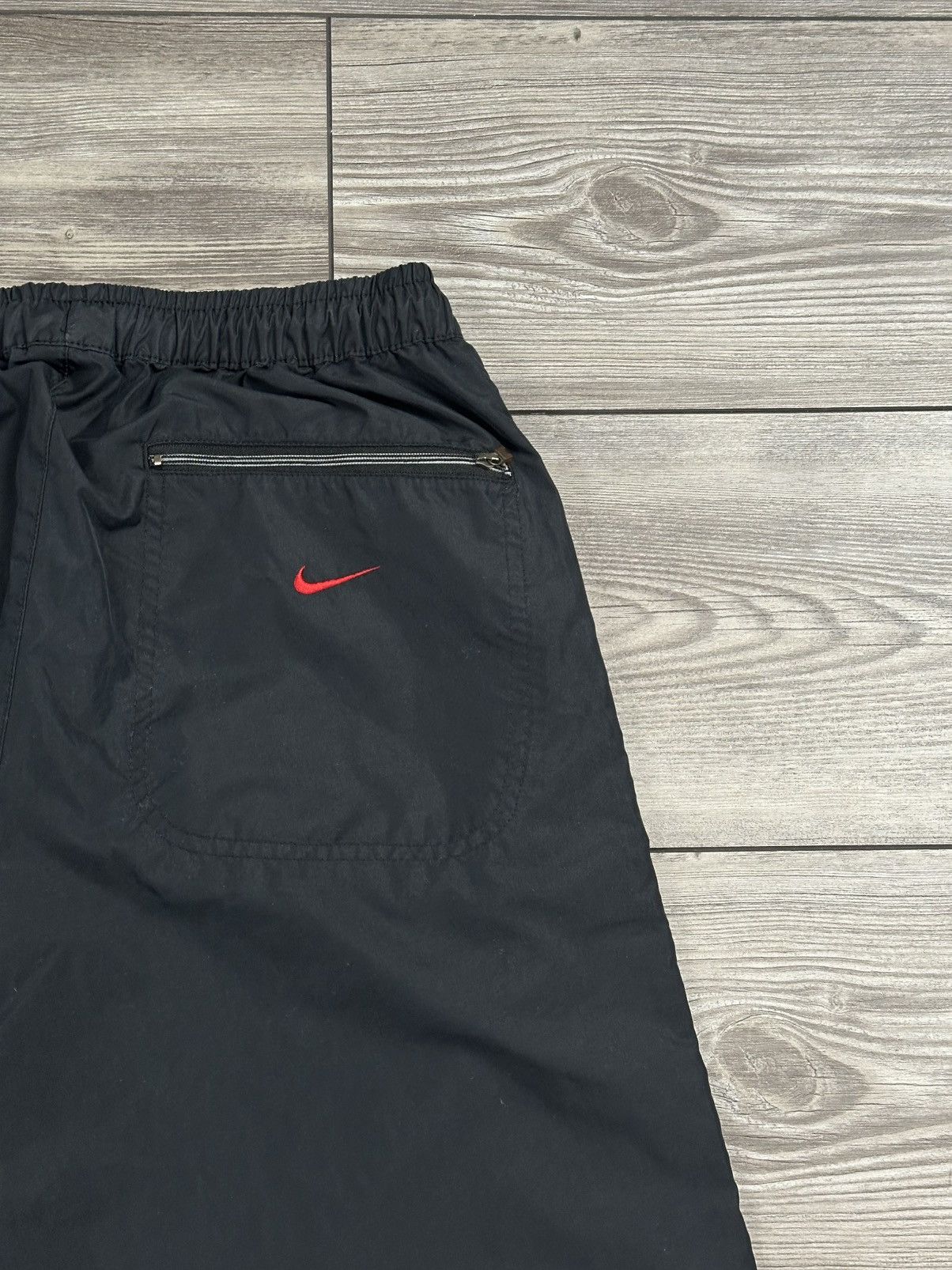 Nike Vintage Y2K Nike Nylon Pants Size US 28 / EU 44 - 4 Thumbnail