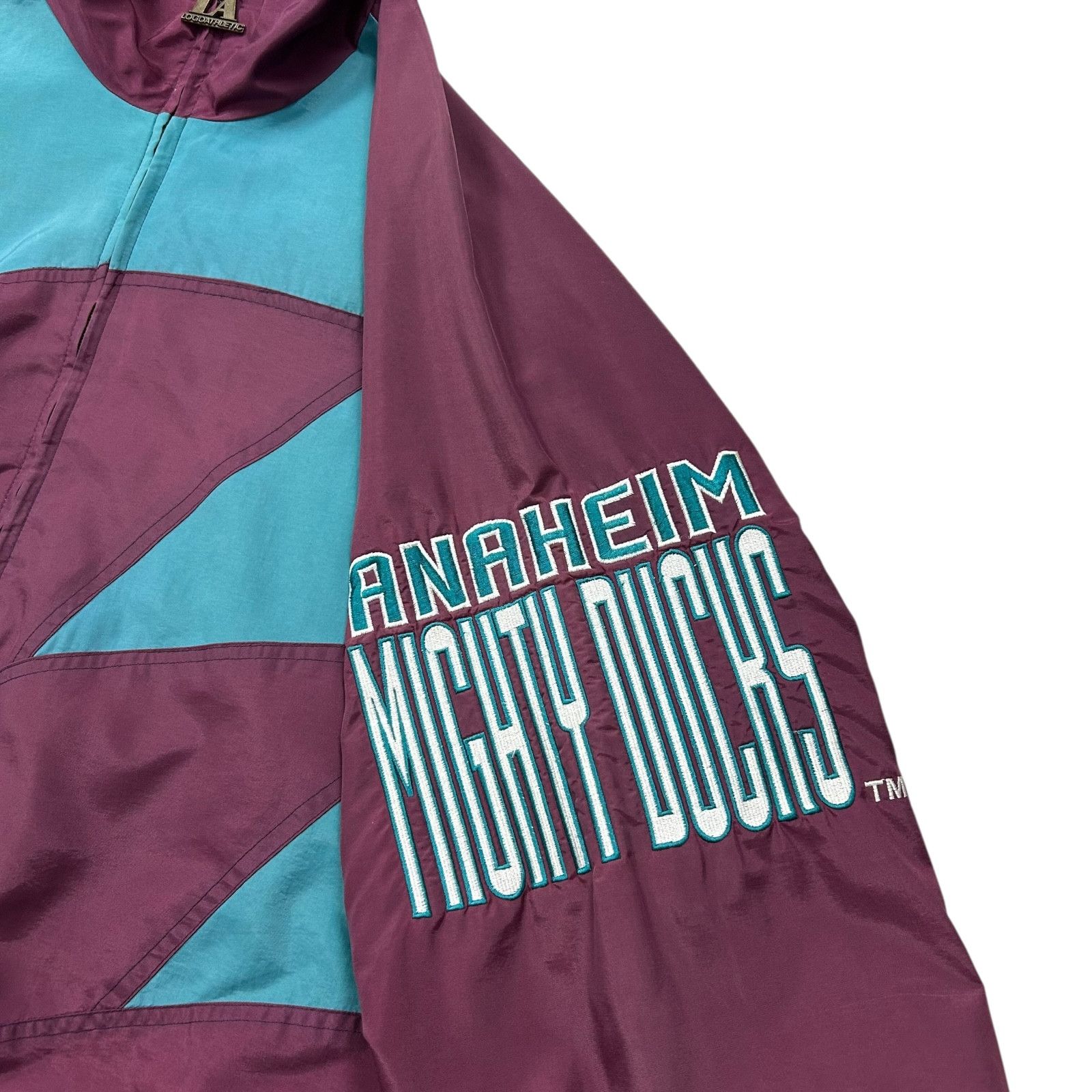 NHL 90s MIGHTY DUCKS LOGO ATHLETIC SHARKTOOTH WINDBREAKER JACKET Size US L / EU 52-54 / 3 - 7 Thumbnail