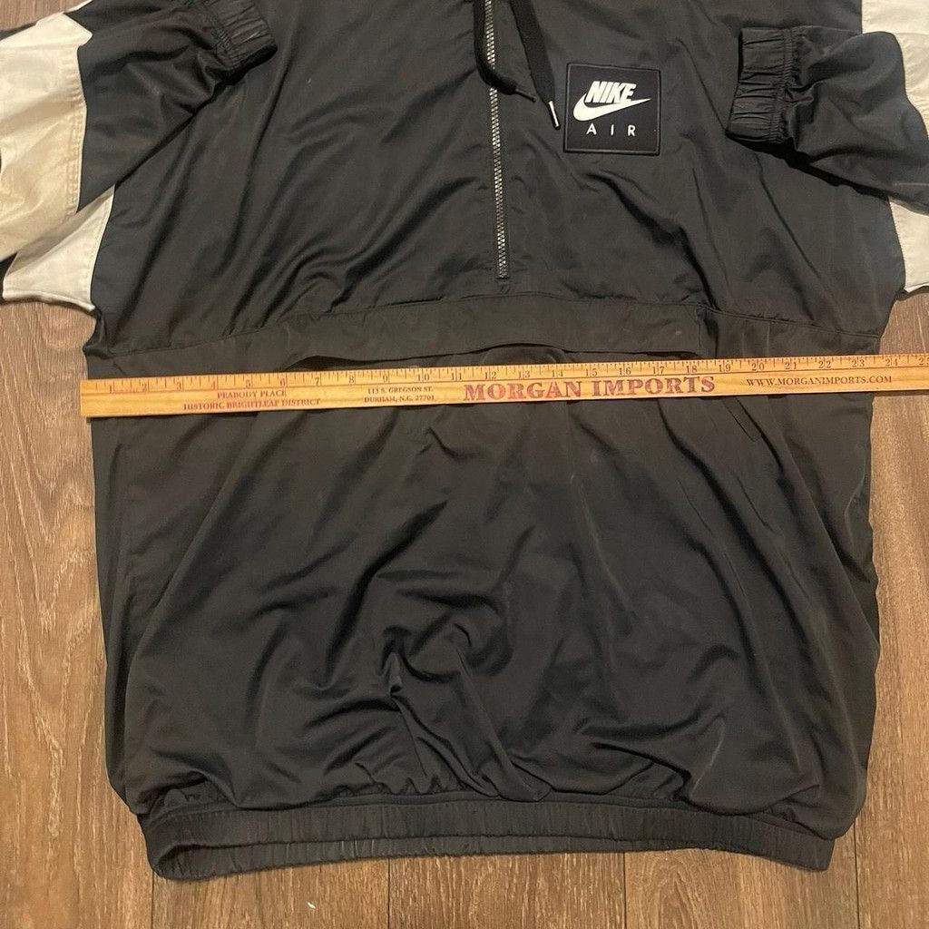 Nike Nike windbreaker jacket in black and white size S Size US S / EU 44-46 / 1 - 3 Thumbnail
