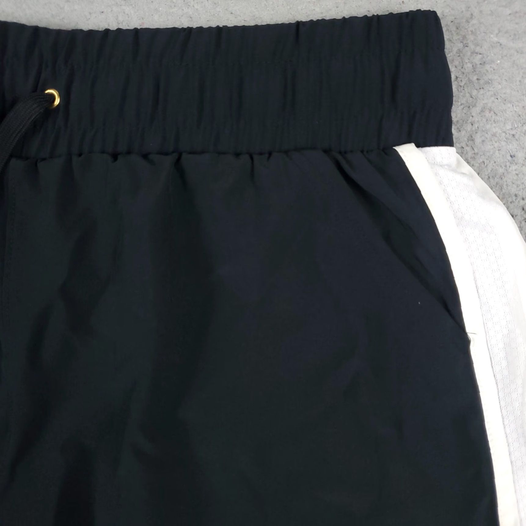 Reebok Reebok Shorts Womens XL Black Sweat Shorts Running Jogging Training Ladies Size 40" / US 18 - 3 Thumbnail