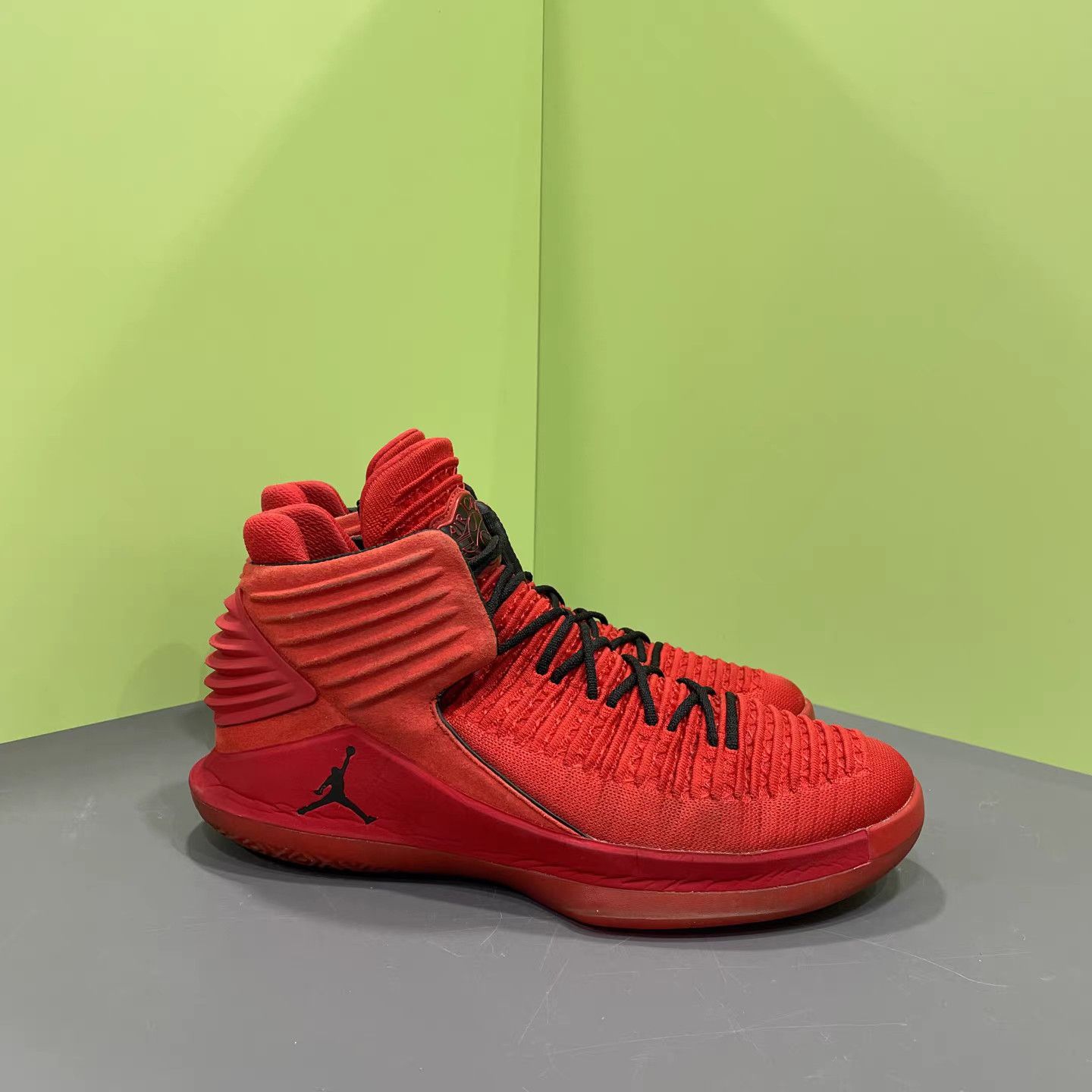 Jordan Brand Air Jordan 32 Bulls Red Basketball Shoes K15 Size US 11 / EU 44 - 3 Thumbnail