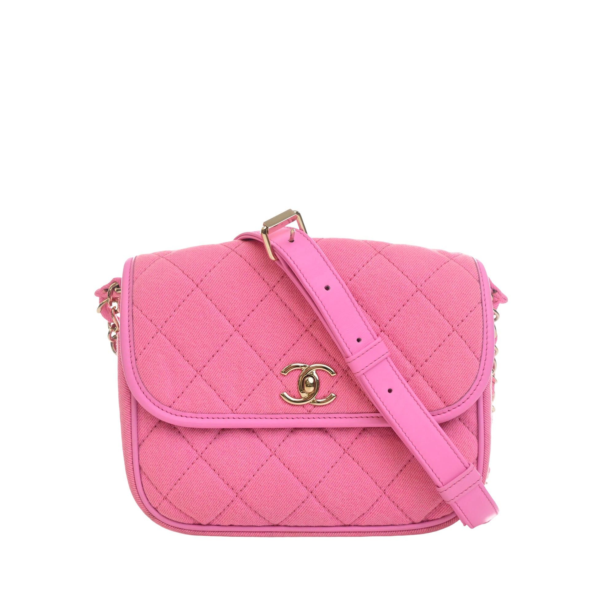 Chanel CC Quilted Denim Messenger Flap Size ONE SIZE - 1 Thumbnail