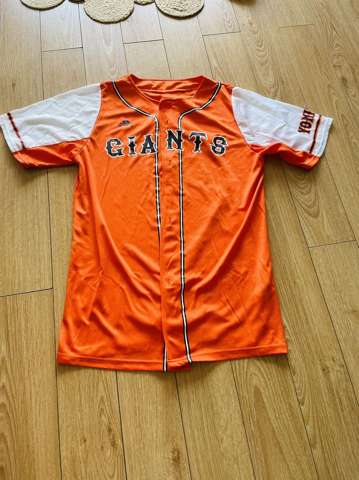 Adidas Adidas Giants button tshirt, size M Size US M / EU 48-50 / 2 - 1 Thumbnail