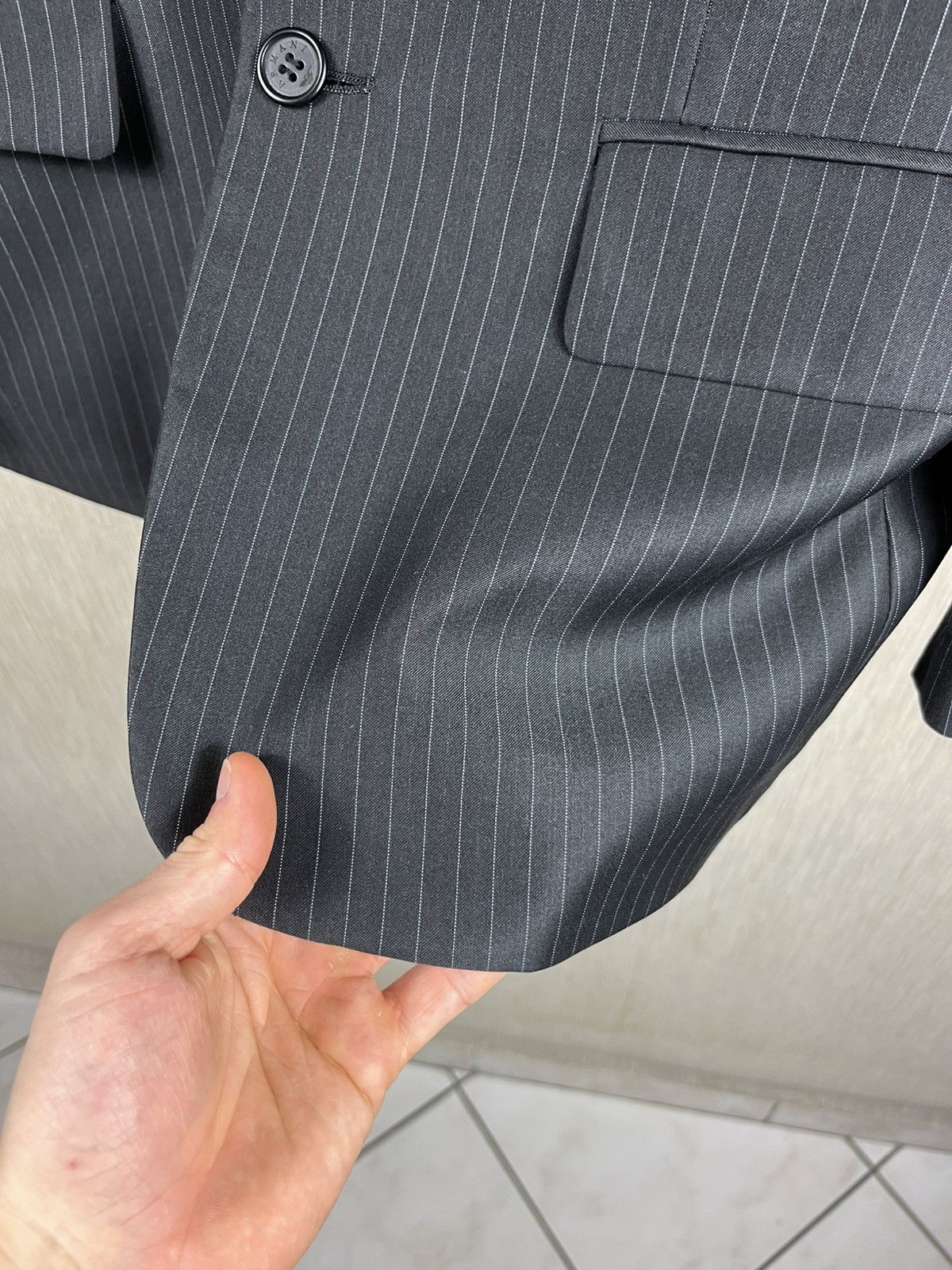 Giorgio Armani × Vintage Vintage Giorgio Armani striped wool blazer jacket luxury Size 46R - 9 Thumbnail