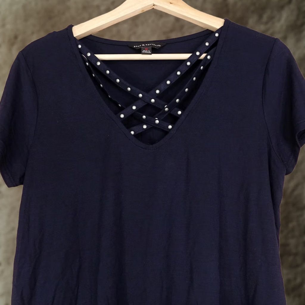 Vintage Rock & Republic Shirt Womens M Blue Tunic V-Neck Studded Strap Casual Stretch Size M / US 6-8 / IT 42-44 - 1 Thumbnail