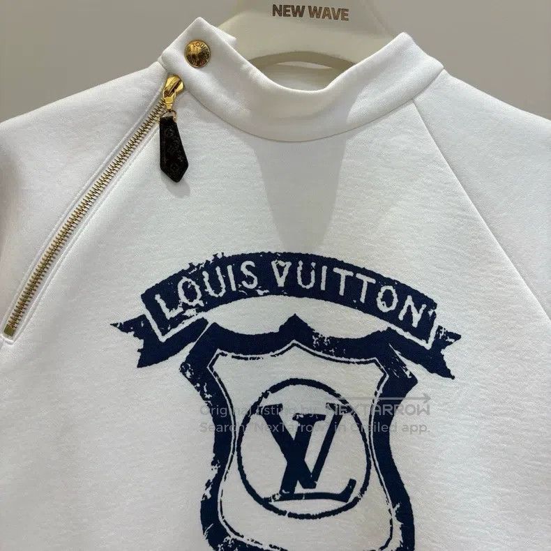 Louis Vuitton Louis Vuitton Zip logo printed sweatshirt Size US M / EU 48-50 / 2 - 3 Thumbnail