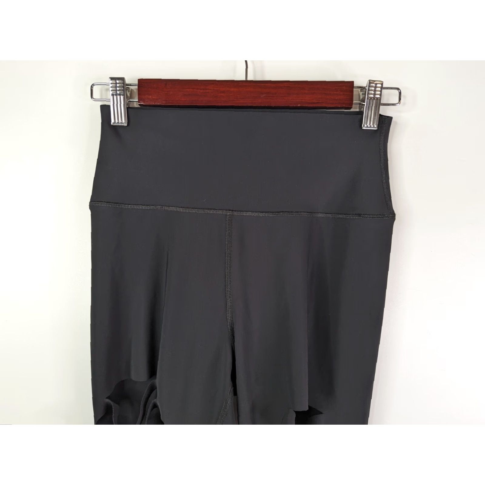 Alo ALO Yoga Leggings Skinny Ripped Warrior Size S Black High Rise Activewear Women Size 28" / US 6 / IT 42 - 2 Thumbnail