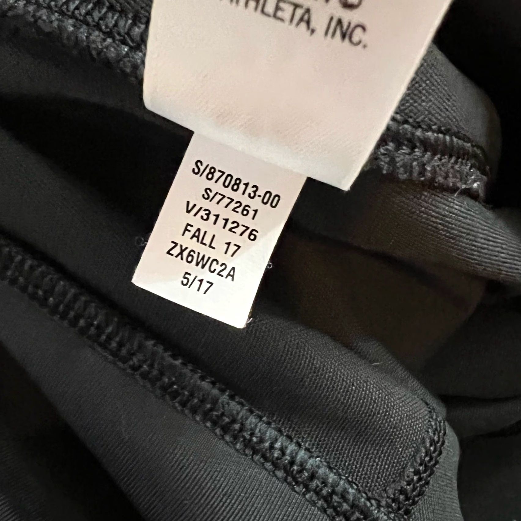 Athleta Athleta Legging Women Medium Stealth Tech 7/8 Tight Black, M, Regular, Women, Black, Leggings, Compression, Athleta, Stealth Tech, 7/8 Tight Size 32" / US 10 / IT 46 - 7 Thumbnail