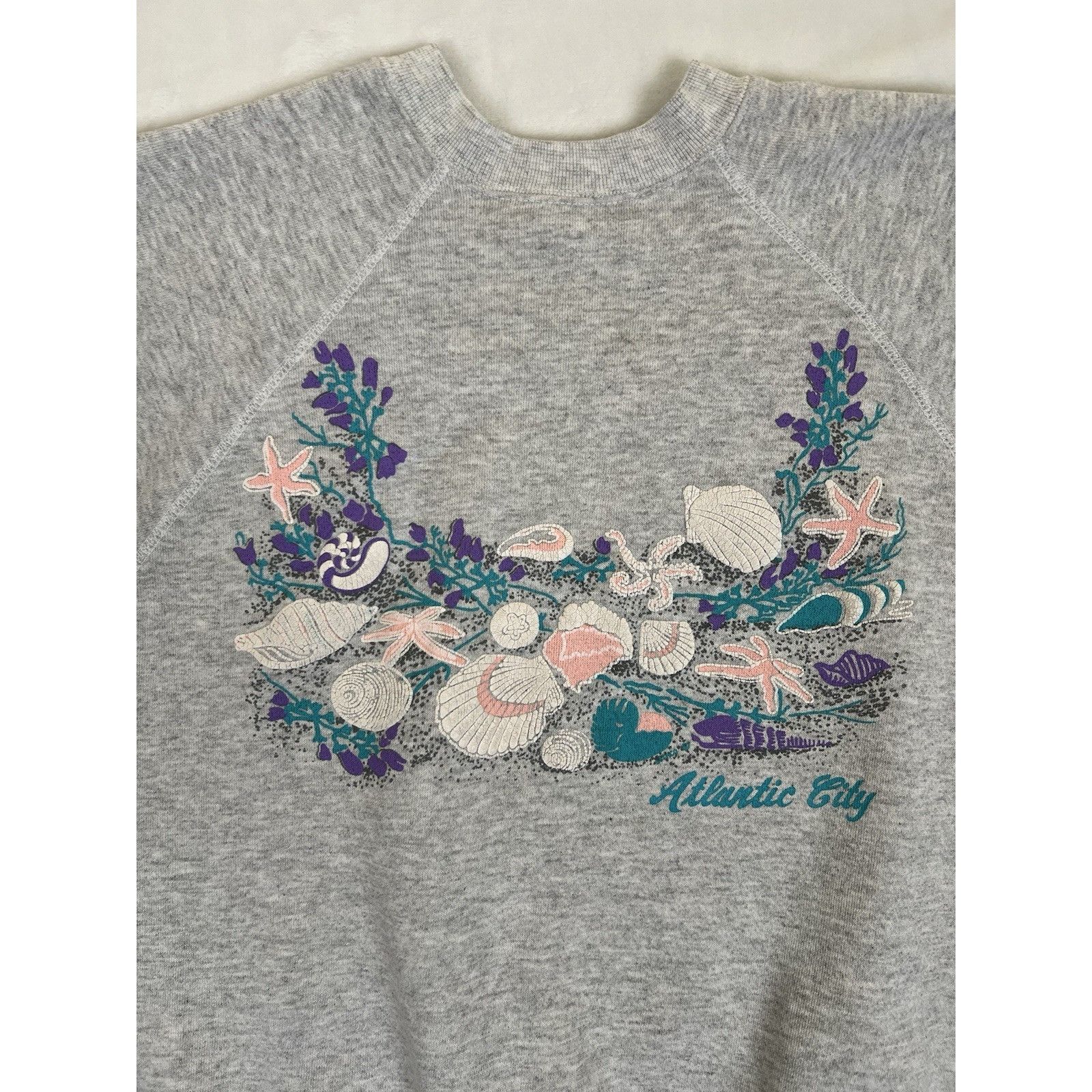Tultex Vintage Atlantic City Raglan Sweatshirt Women’s Size Large M Size L / US 10 / IT 46 - 2 Thumbnail