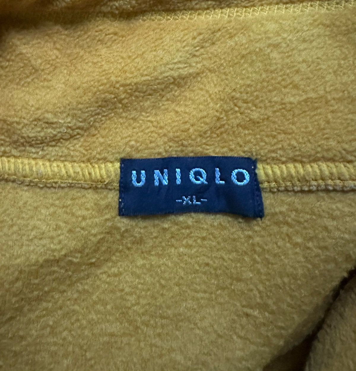 Uniqlo Uniqlo half zipper sweatshirt Size US XL / EU 56 / 4 - 5 Thumbnail