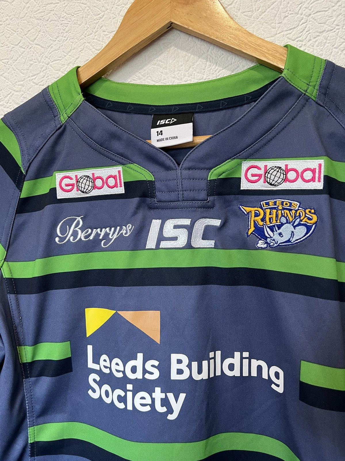 Vintage Vintage Berrys Leeds Rhinos Women Jersey Shirt Size L / US 10 / IT 46 - 2 Thumbnail