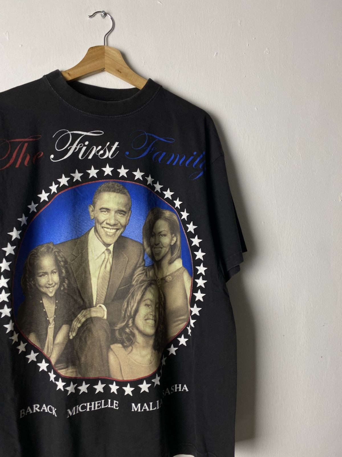 Rap Tees Barack Obama The First Family Size US XL / EU 56 / 4 - 5 Thumbnail
