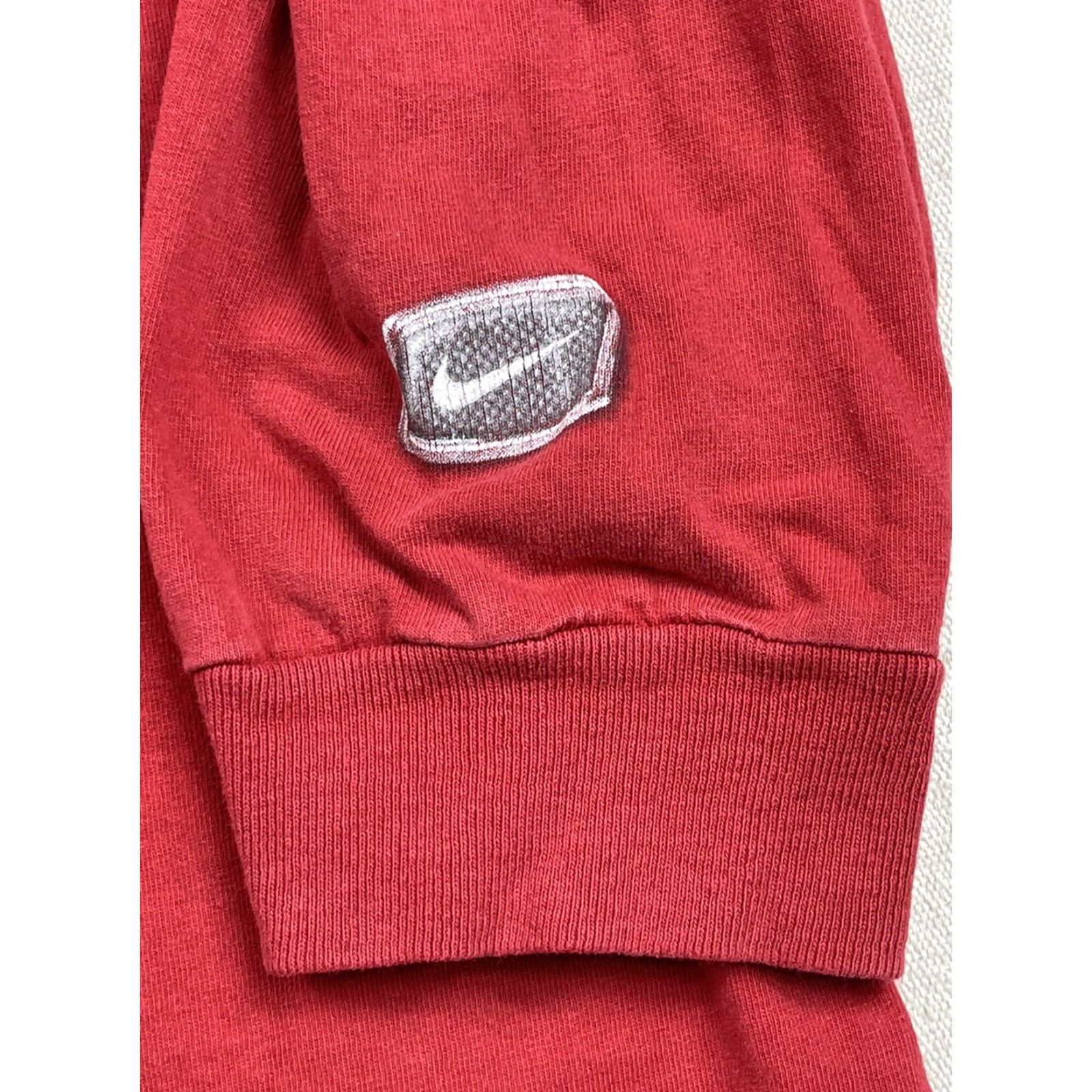 Nike VINTAGE Nike T-Shirt XXL Red USA Spell Out Long Sleeve Crew Neck Graphic Tee Swoosh 90s Fire Limited Edition Men Size US XXL / EU 58 / 5 - 4 Thumbnail
