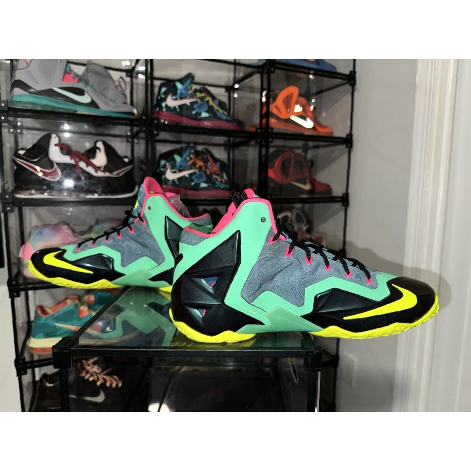 Nike Nike LeBron 11 T Rex PE Promo Sample Size 10.5 Men Sneaker Multicolor RARE Size US 11 / EU 44 - 7 Thumbnail