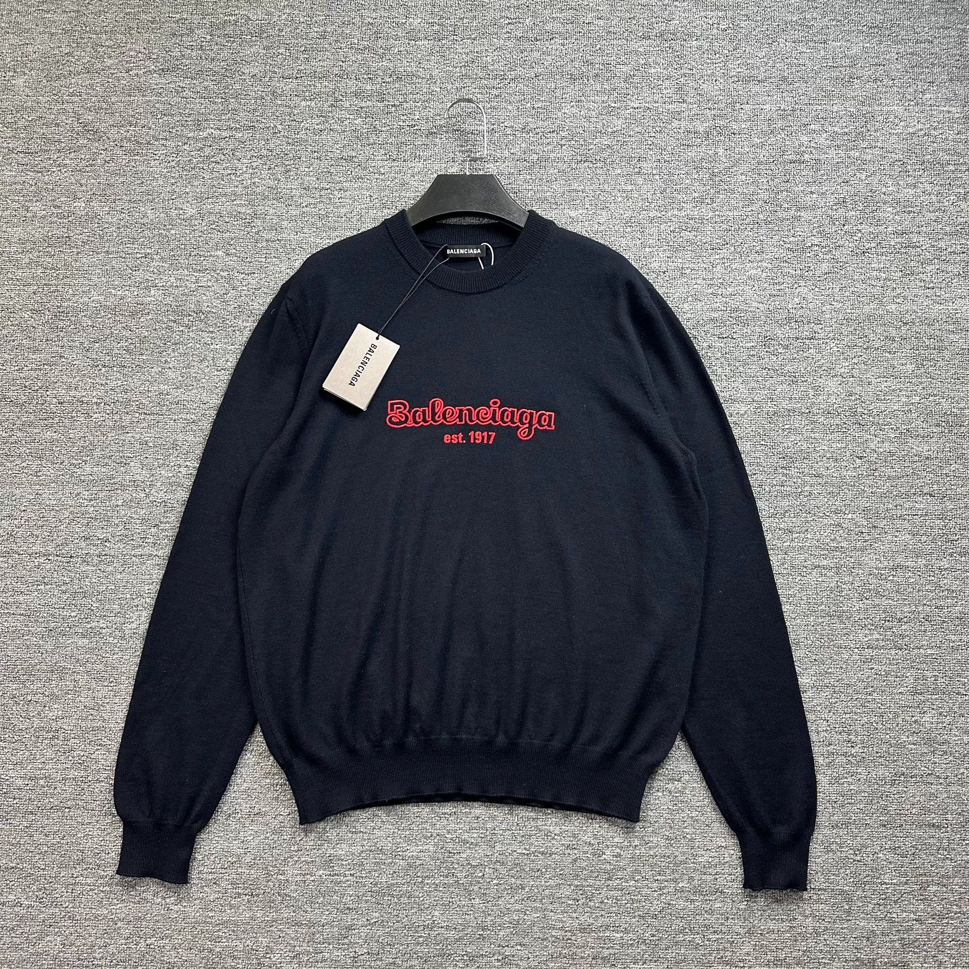 Balenciaga Balenciaga red signature cursive sweater Size US M / EU 48-50 / 2 - 1 Thumbnail