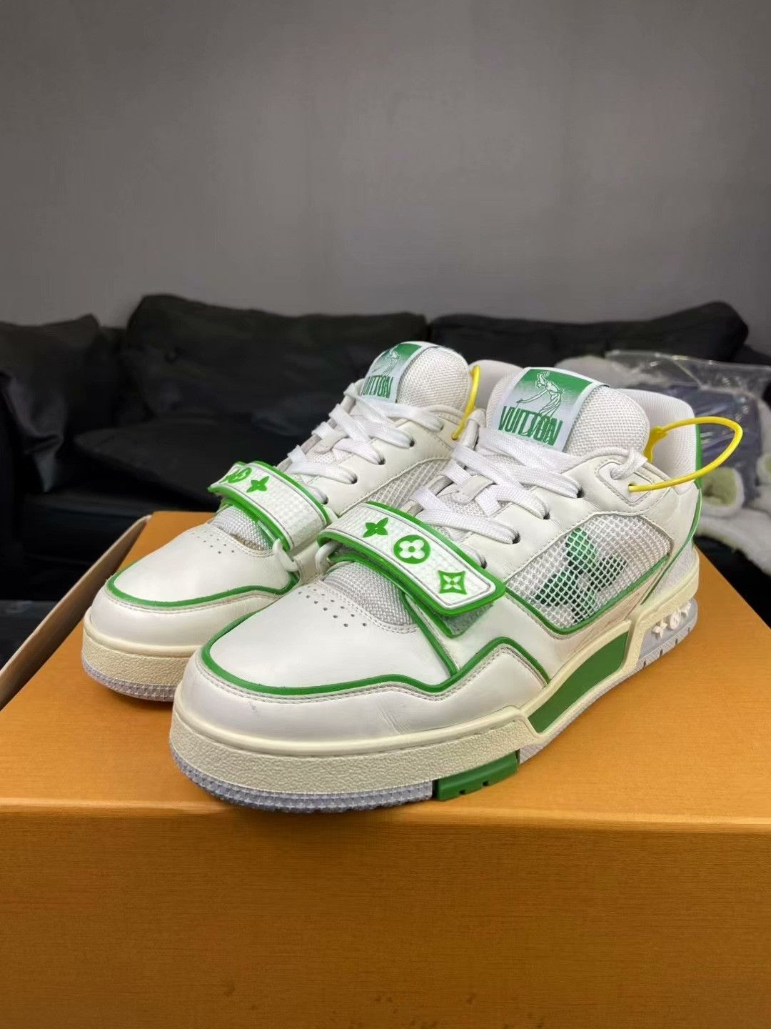 Louis Vuitton Louis Vuitton Training Green Lowtop Sneakers 40 Men Size US 7.5 / EU 40-41 - 1 Thumbnail