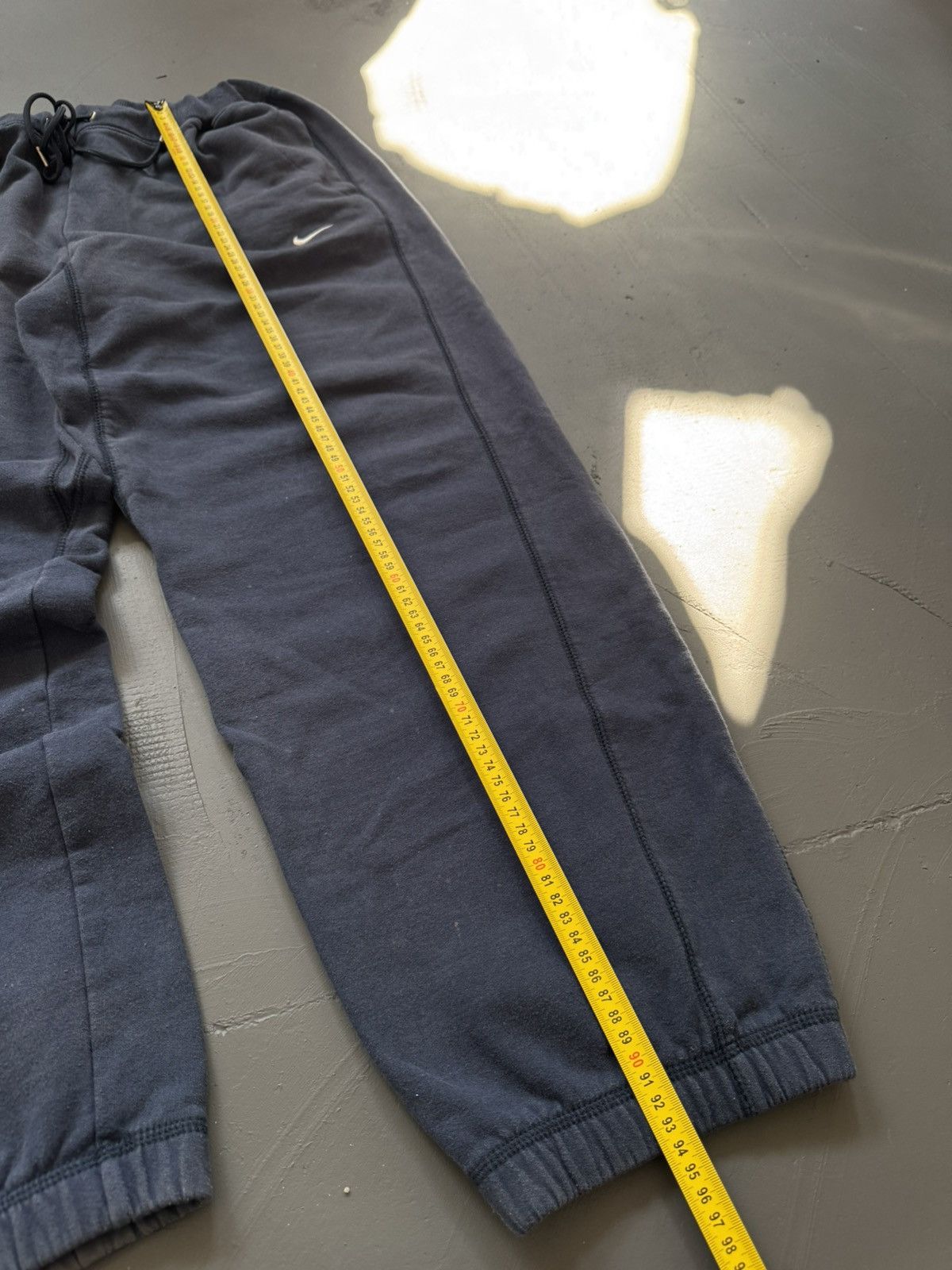 Vintage NIKE VINTAGE BASIC LOGO OVERSIZE BAGGY PANTS Size US 34 / EU 50 - 7 Thumbnail