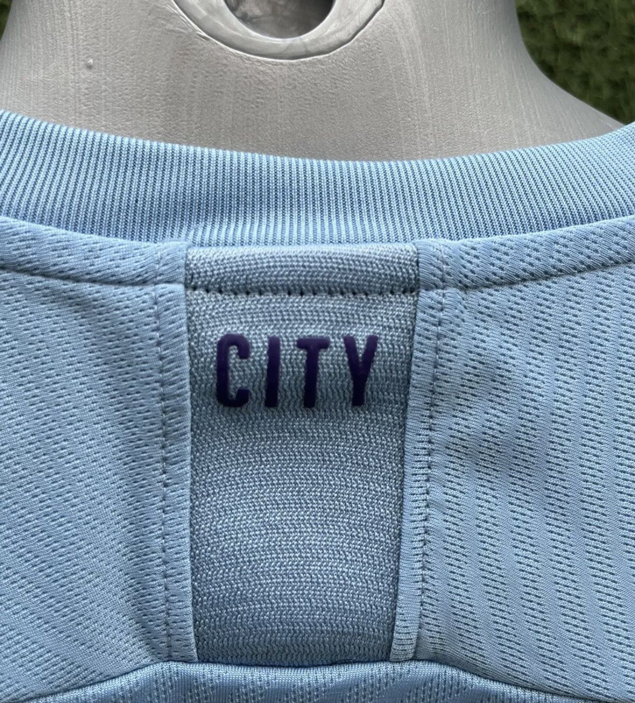 Puma Rodrigo jersey at manchester city Size US S / EU 44-46 / 1 - 6 Thumbnail