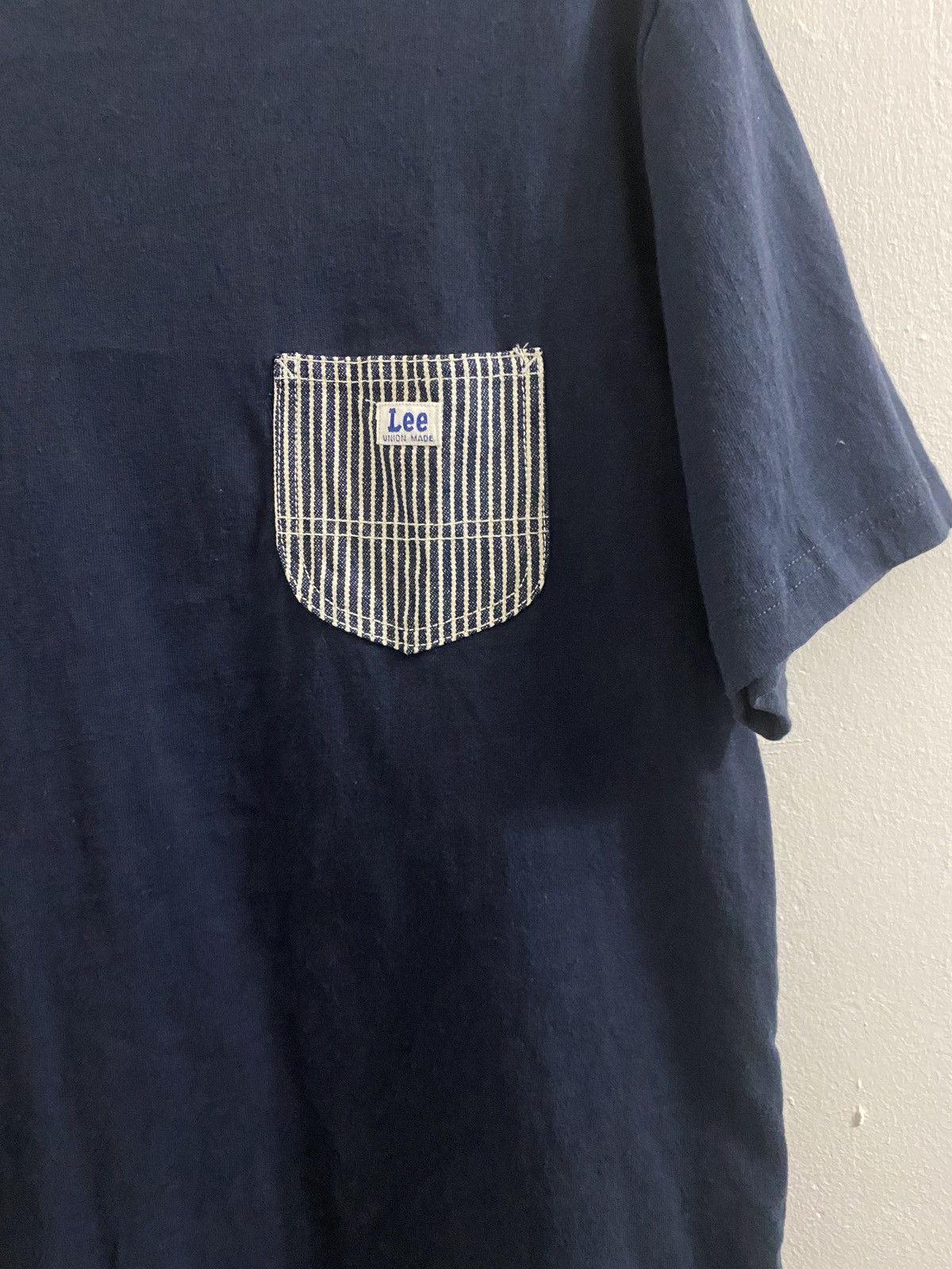 Japanese Brand × Lee × Vintage 🔥FINAL DROP🔥 LEE UNION MADE HICKORY POCKET TSHIRT Size US L / EU 52-54 / 3 - 2 Thumbnail