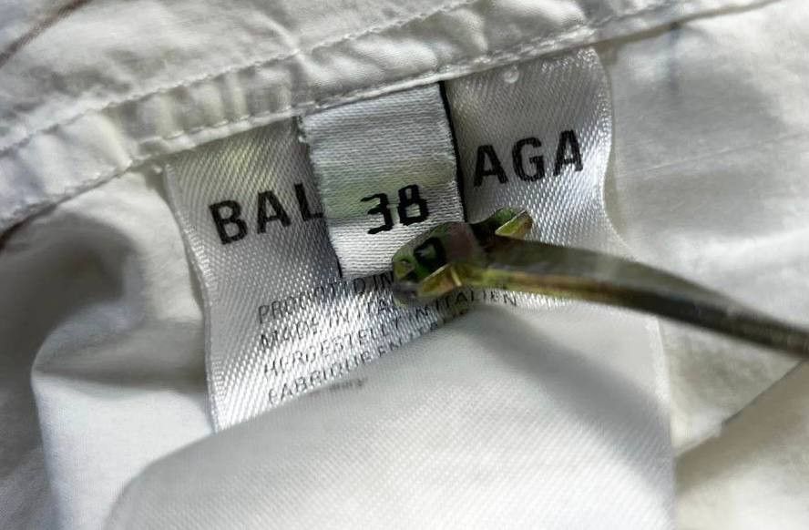 Balenciaga Balenciaga - All Over Print Oversized Shirt Size XS / US 0-2 / IT 36-38 - 8 Thumbnail
