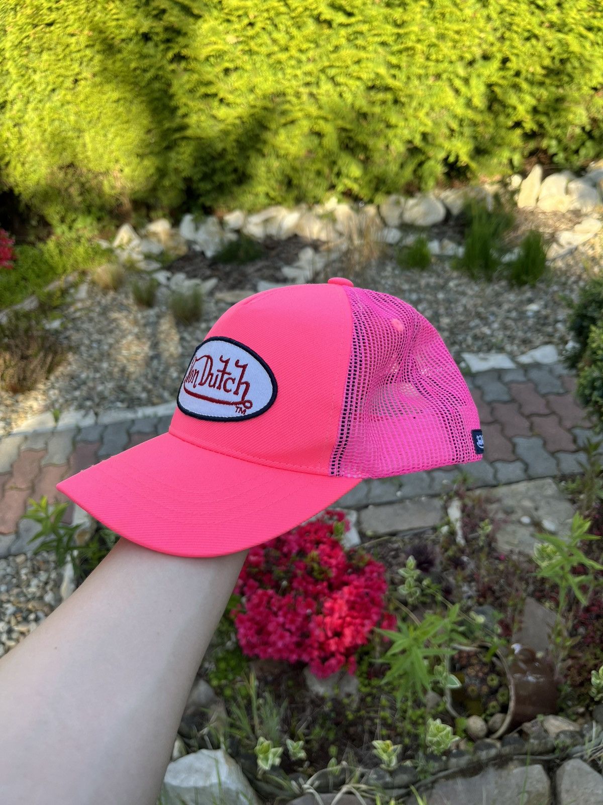 Ed Hardy × Von Dutch Vintage Von Dutch y2k trucker hat mesh cap neon pink Barbie Size ONE SIZE - 3 Thumbnail