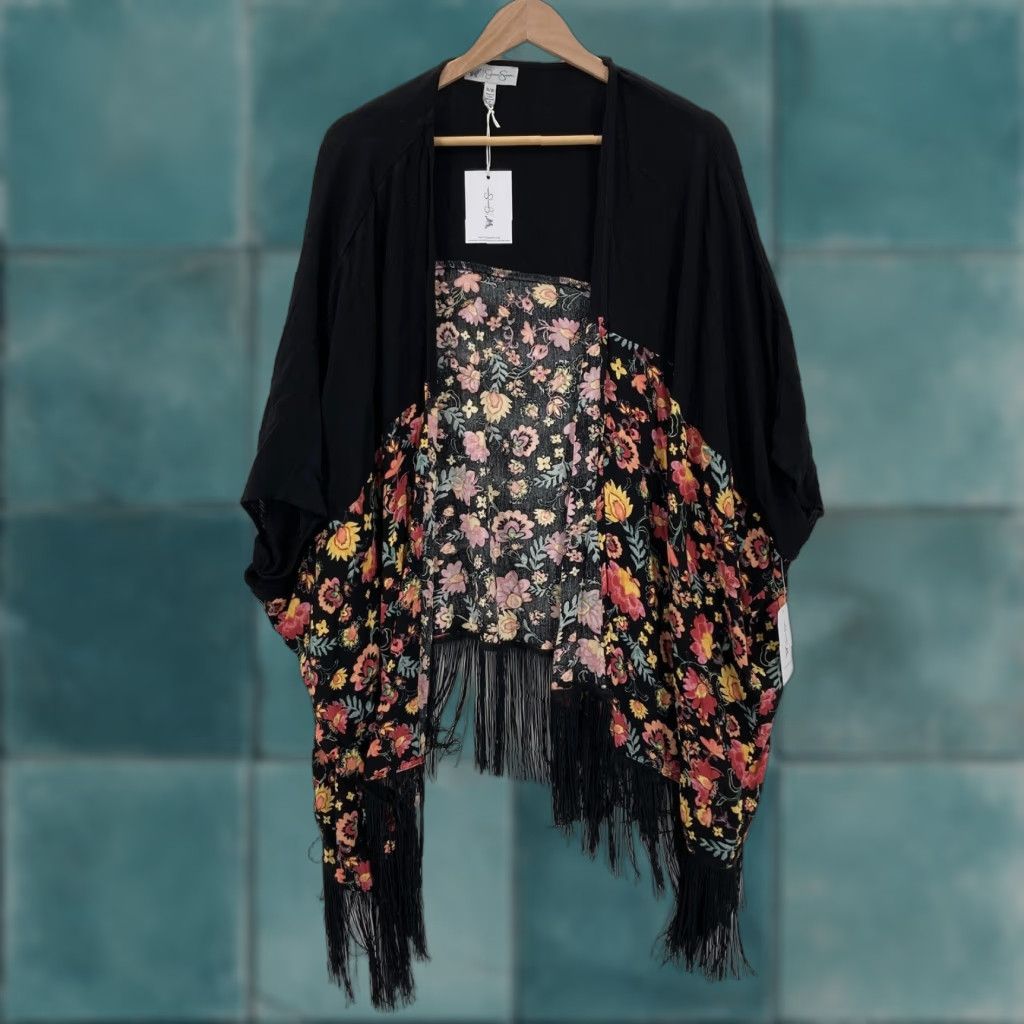 Jessica Simpson Jessica Simpson Kimono Womens S/M Black Floral Fringe Julia Watercolor Boho NWT Size S / US 4 / IT 40 - 1 Thumbnail